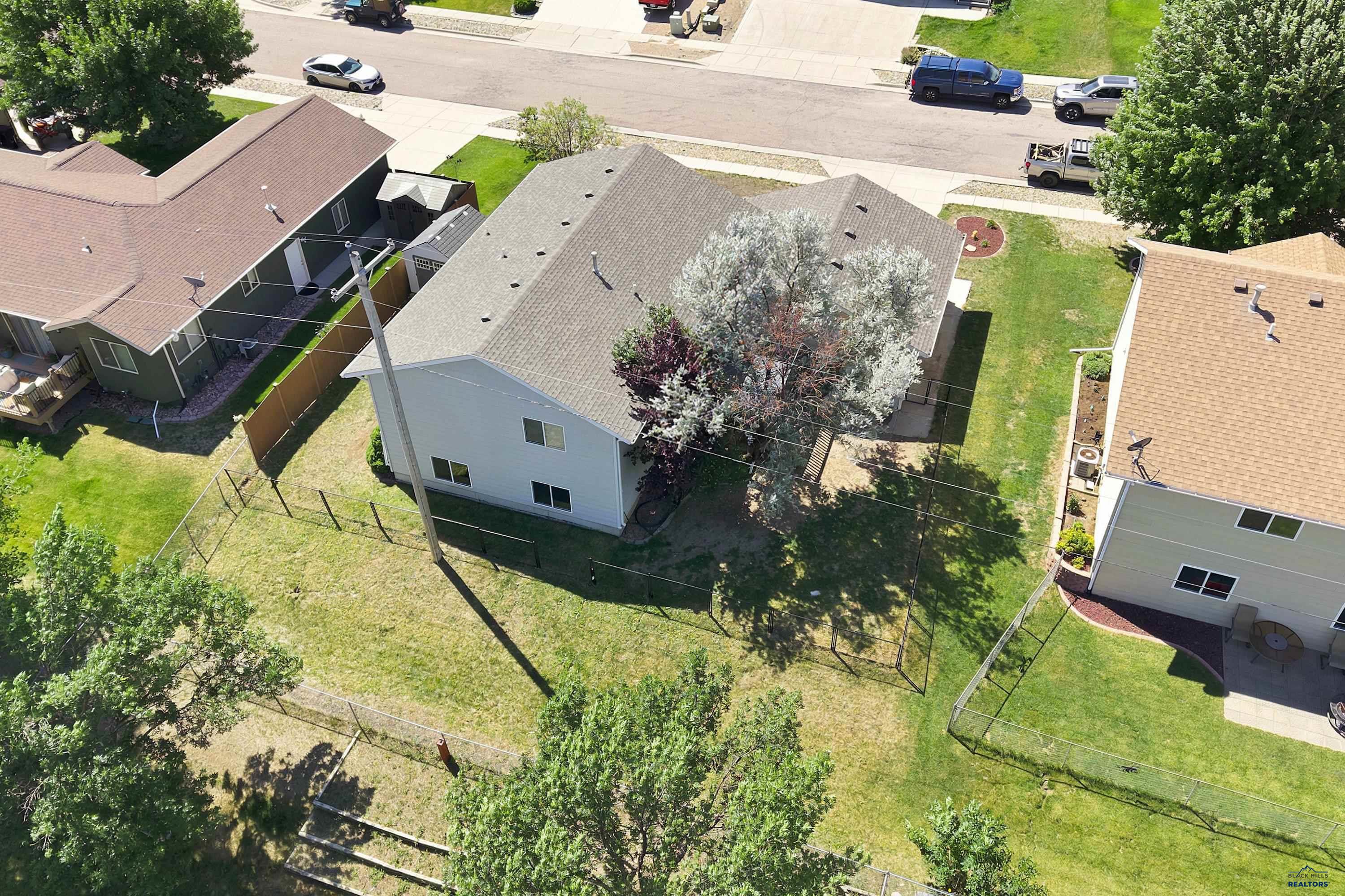548 FIELD VIEW DR