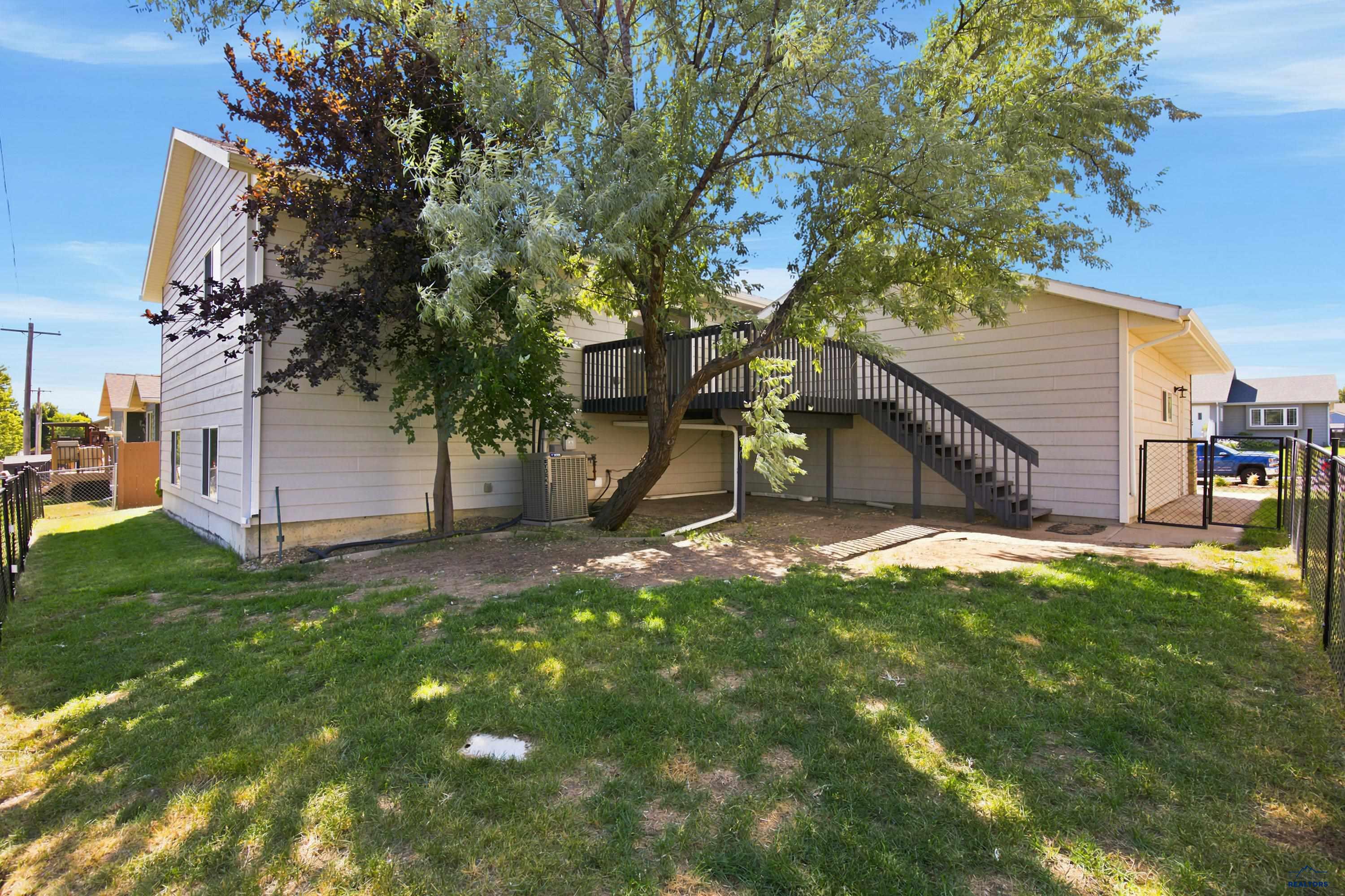 548 FIELD VIEW DR