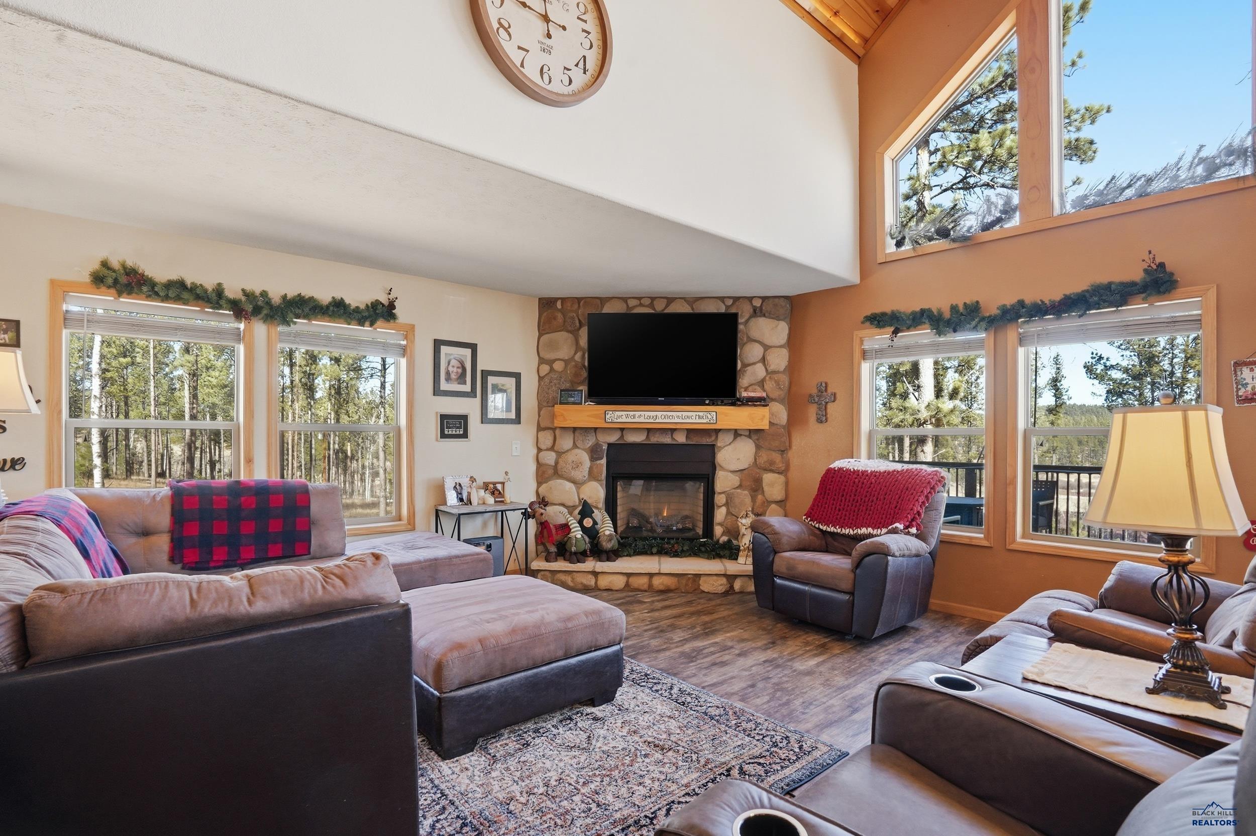 22513 DEER MEADOW DR