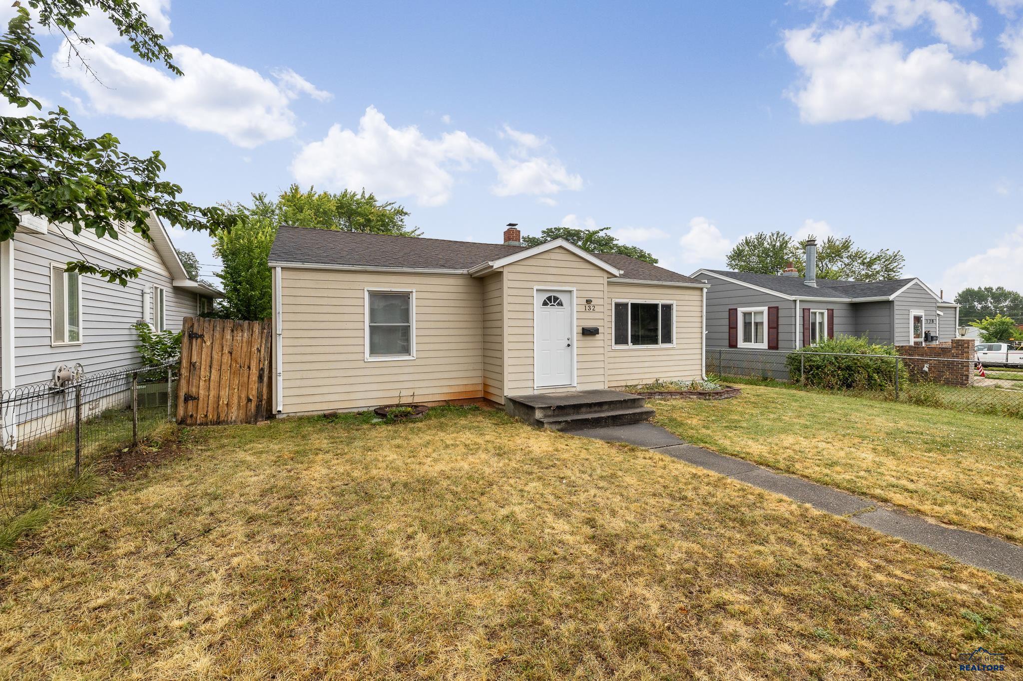 132 MEADE ST