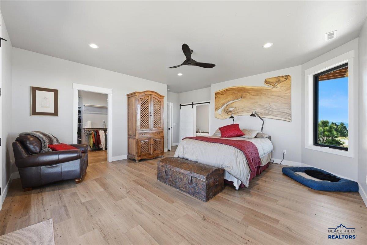 2111 VANTAGE CIR
