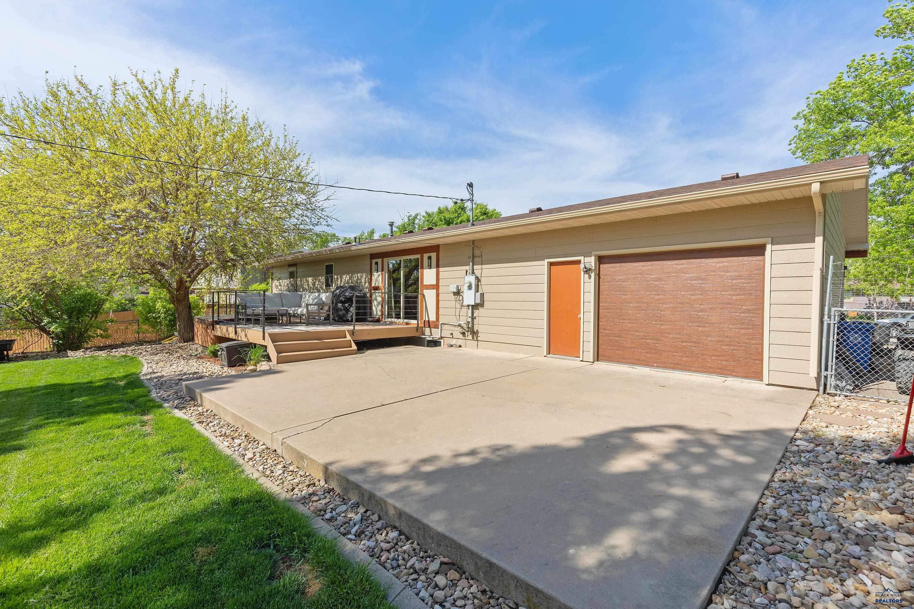 514 BELMONT DR