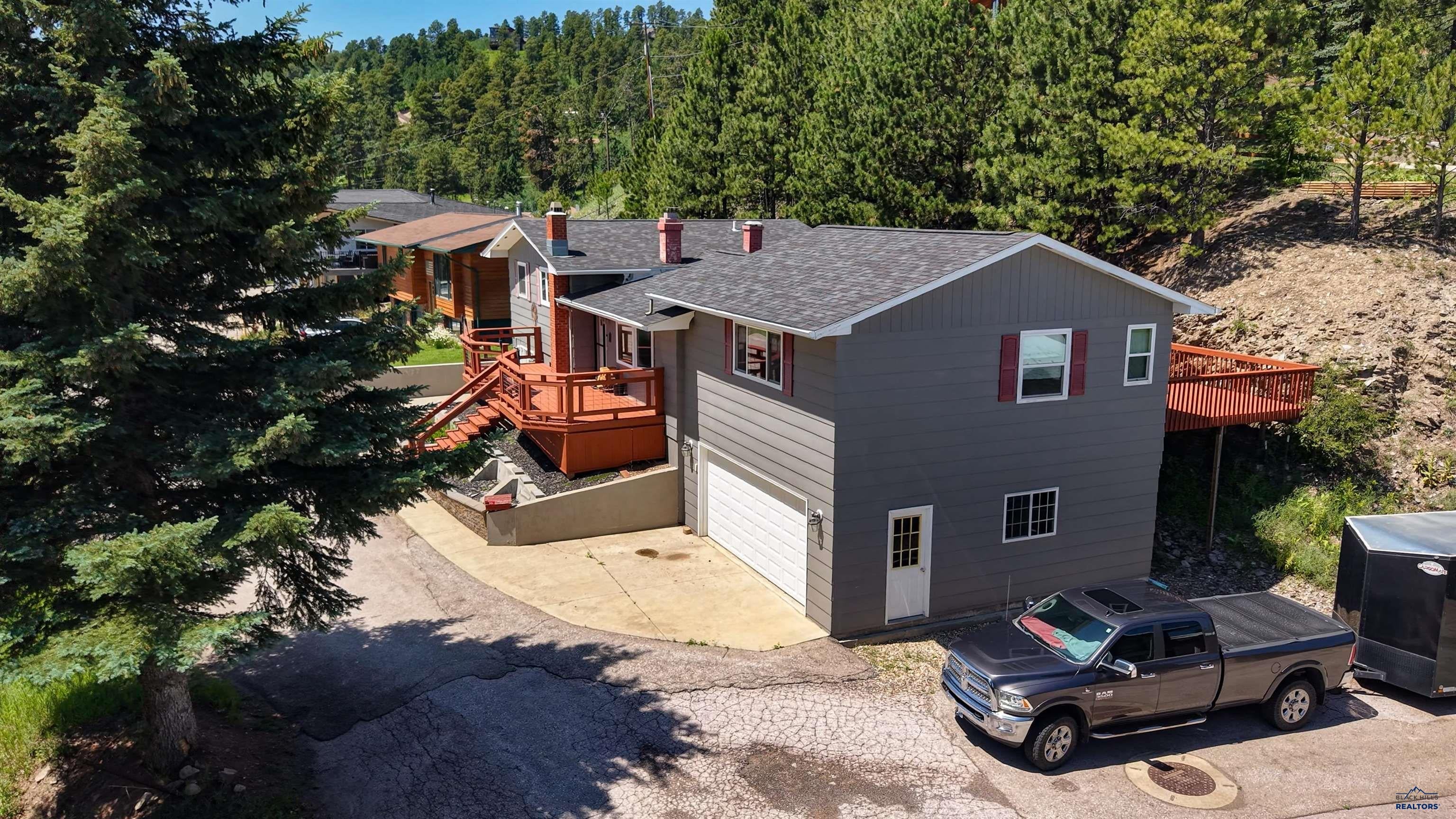 239 DEER PATH
