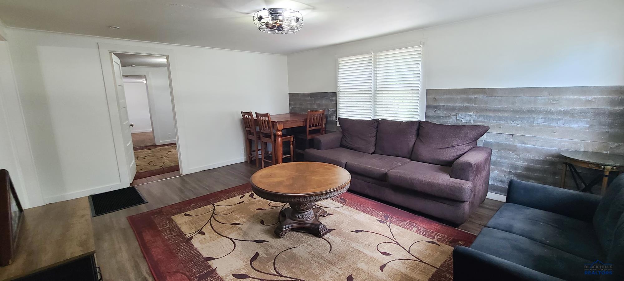 2017 MONTE VISTA DR