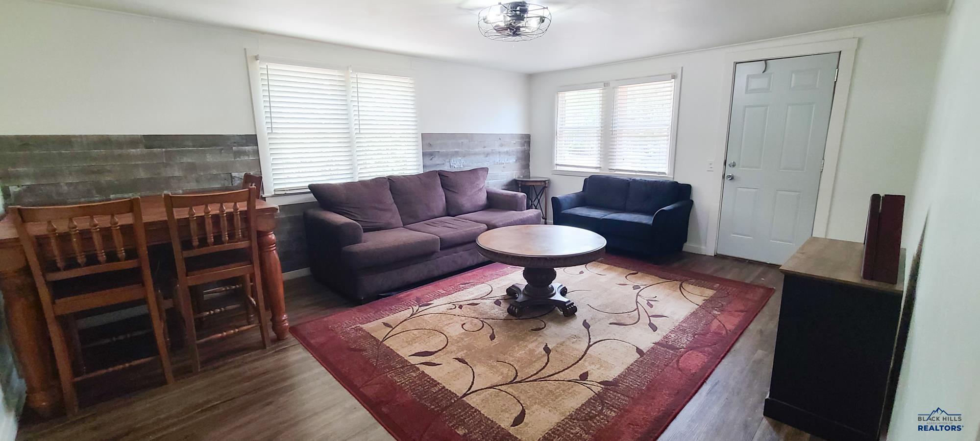 2017 MONTE VISTA DR