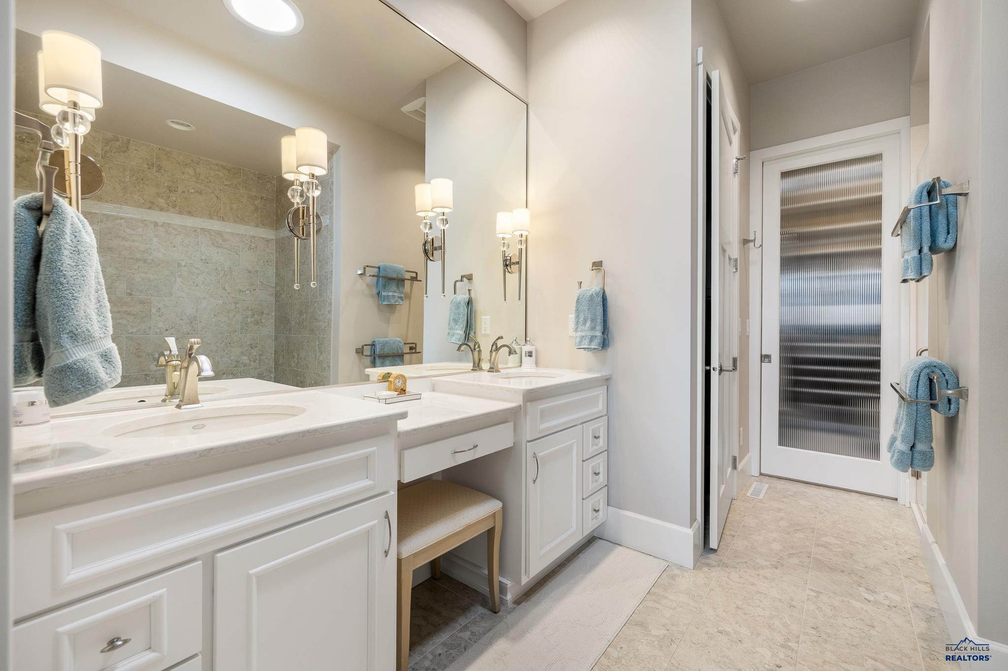 Rapid City, South Dakota, 57701, United States, 3 Bedrooms Bedrooms, ,4 BathroomsBathrooms,Residential,Active,2034007