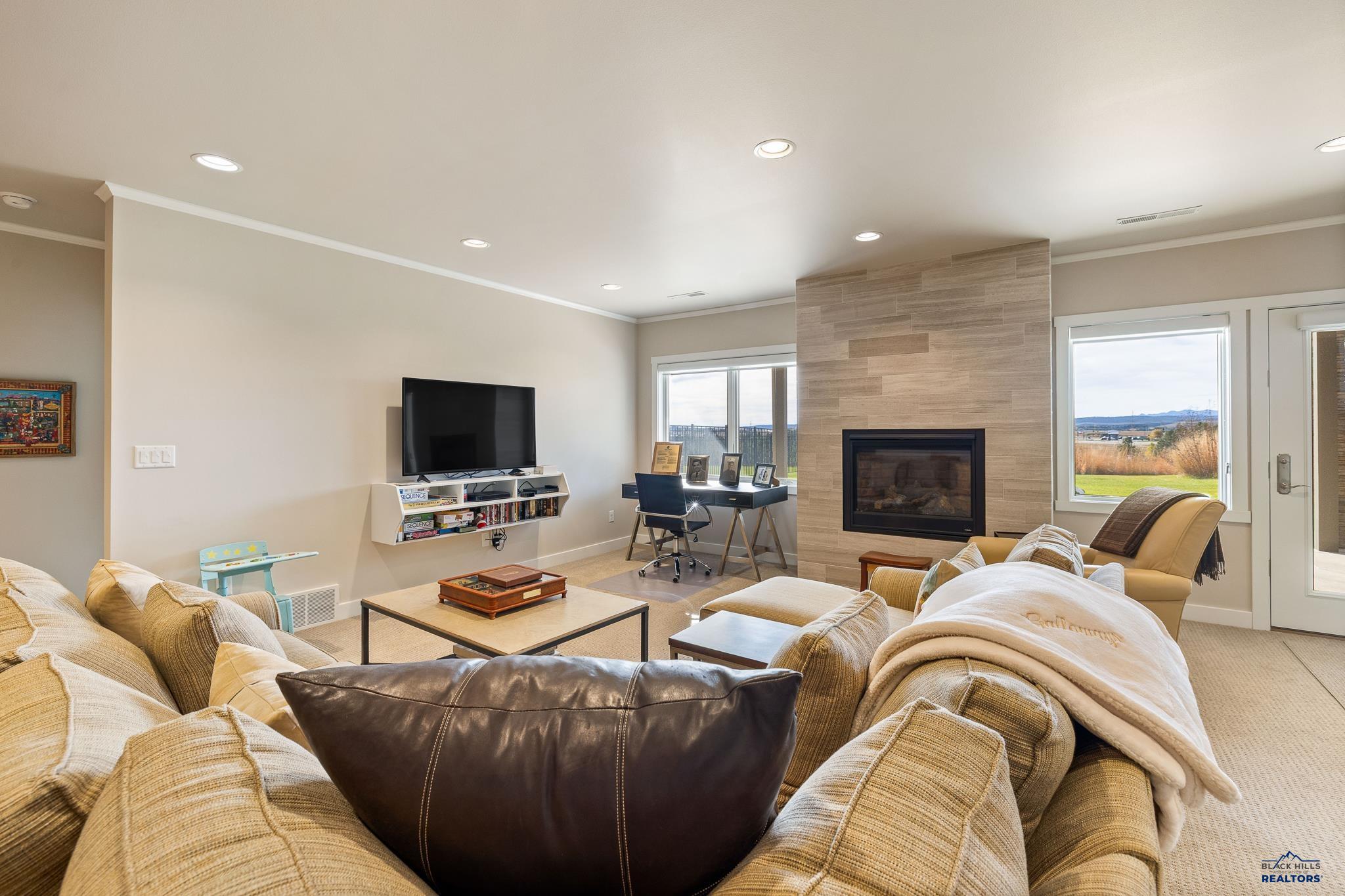 Rapid City, South Dakota, 57701, United States, 3 Bedrooms Bedrooms, ,4 BathroomsBathrooms,Residential,Active,2034007