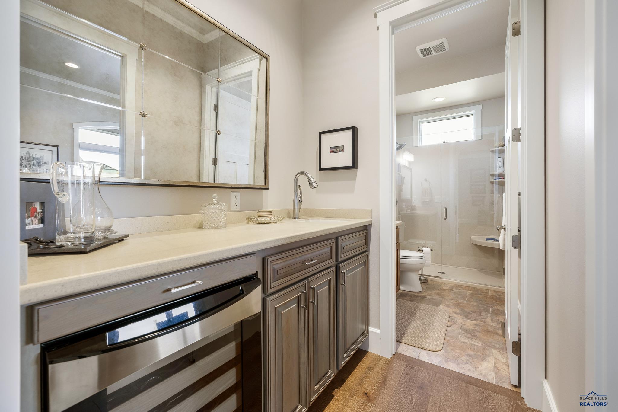 Rapid City, South Dakota, 57701, United States, 3 Bedrooms Bedrooms, ,4 BathroomsBathrooms,Residential,Active,2034007
