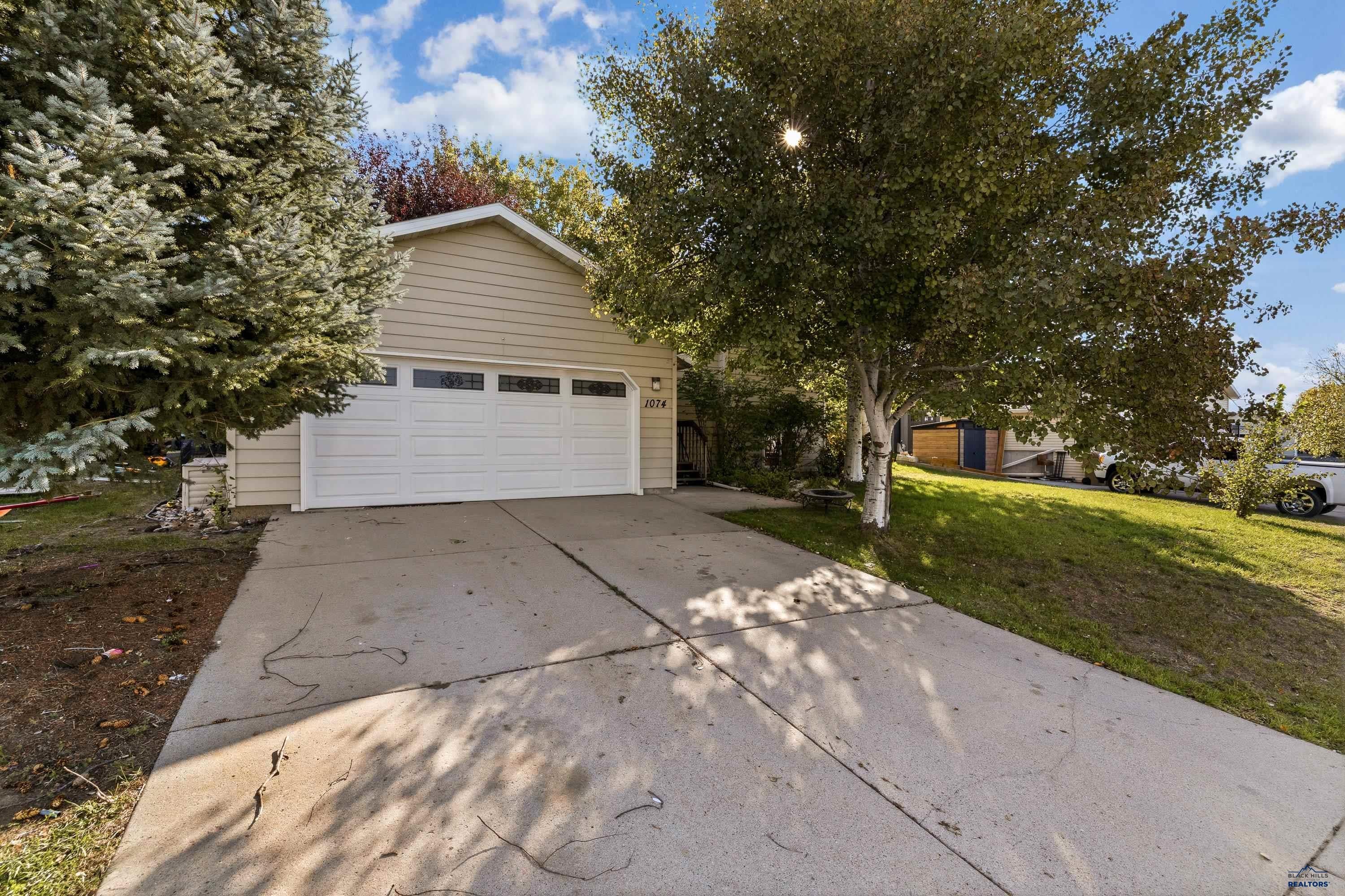 1074 PENNINGTON