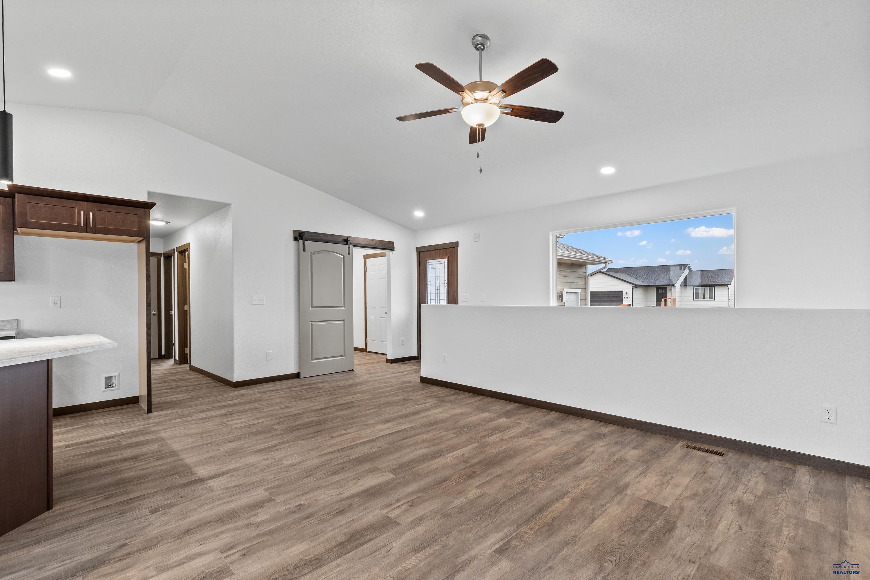 604 BULL RUN DR