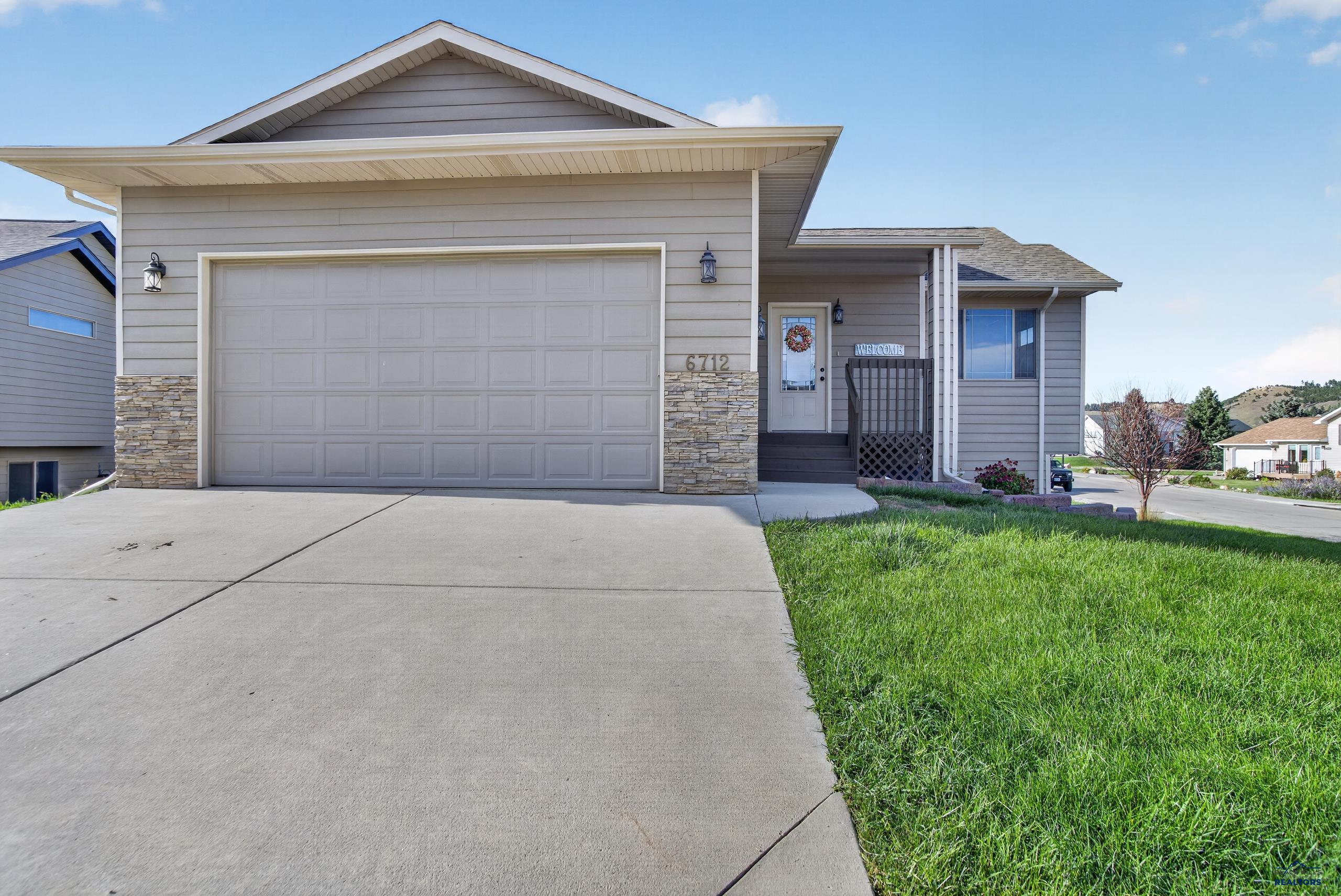 6712 CAMBRIDGE CT