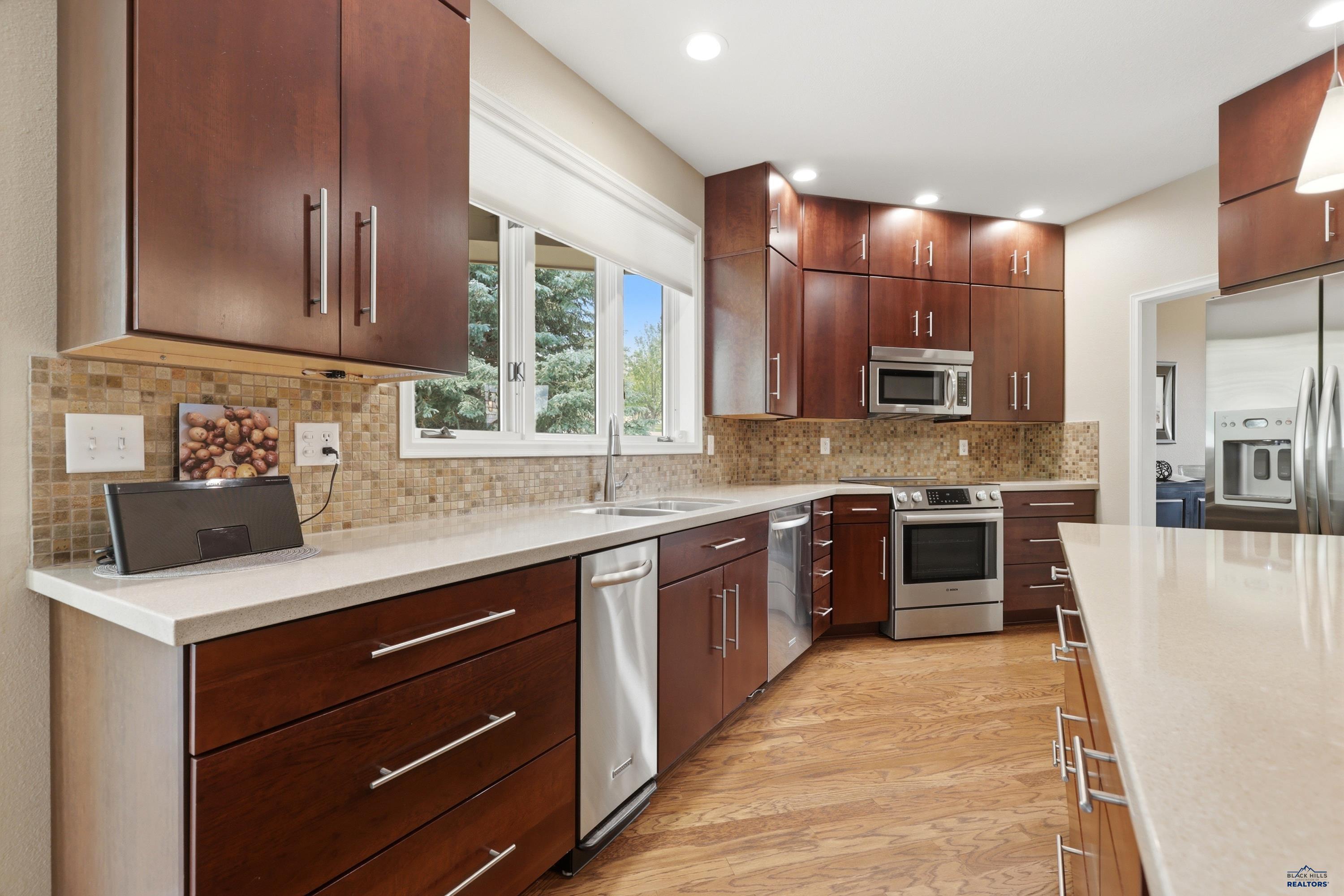 3300 SHERIDAN LAKE RD