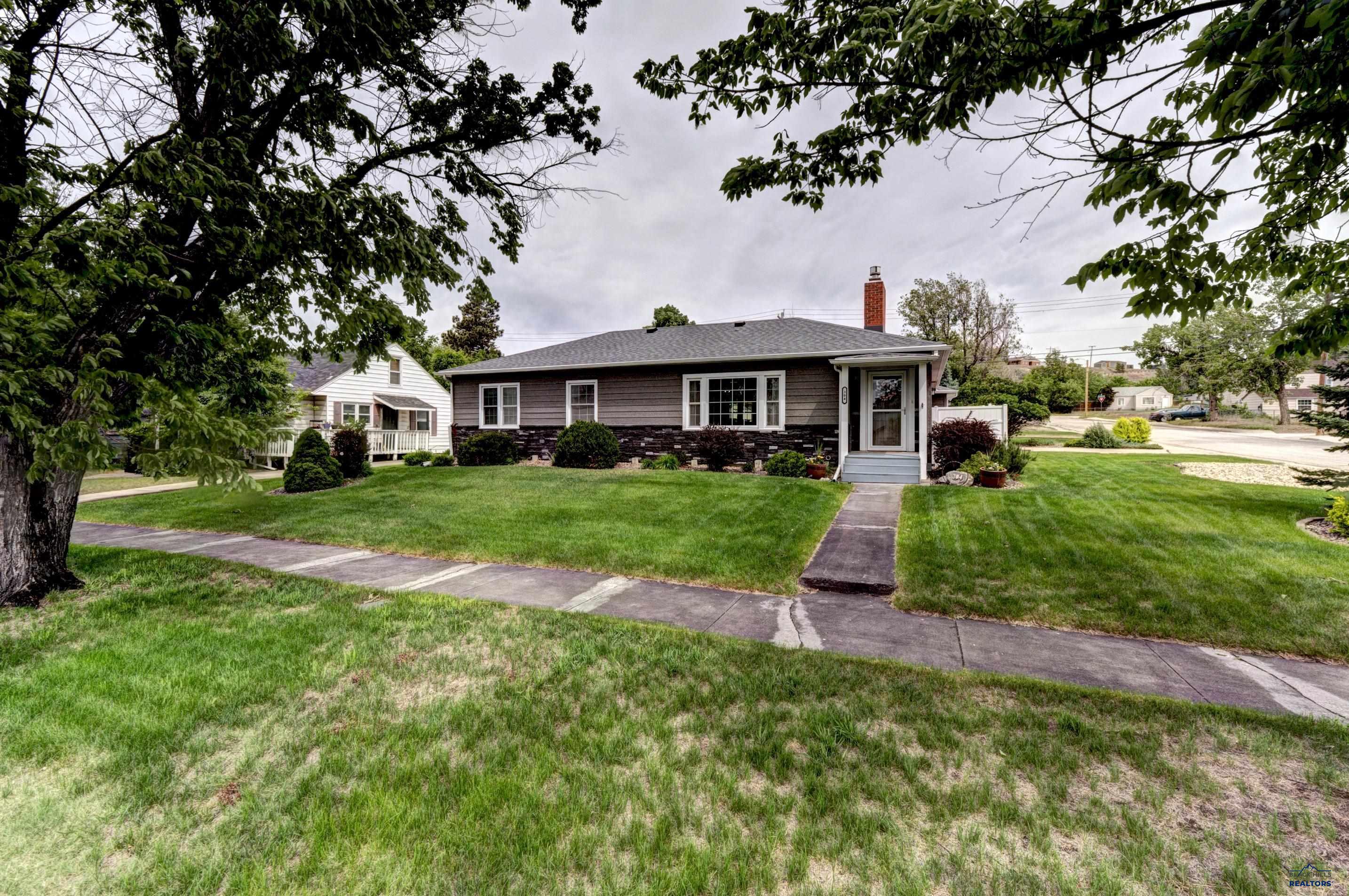 304 ST CHARLES