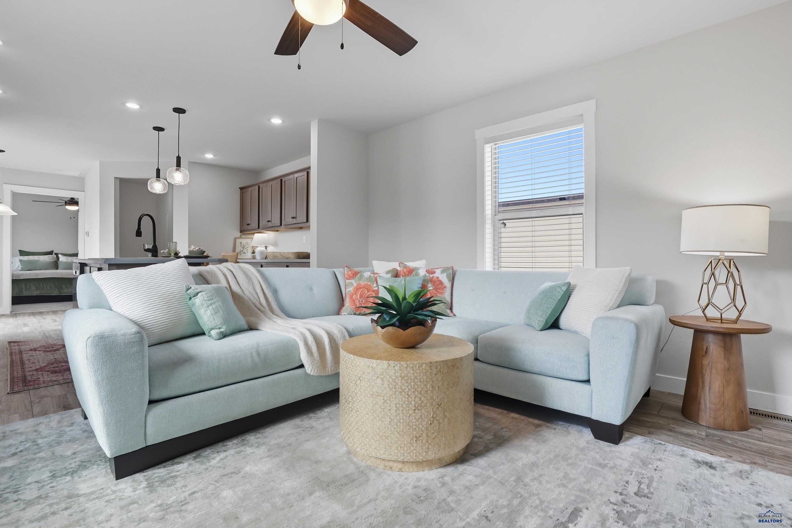 1717.103 E PHILADELPHIA