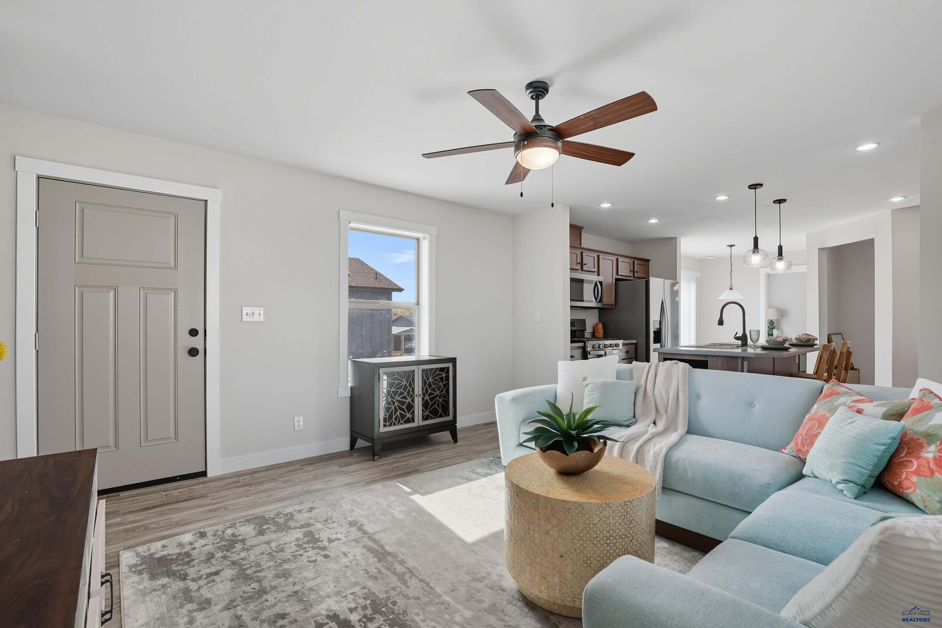 1717.103 E PHILADELPHIA