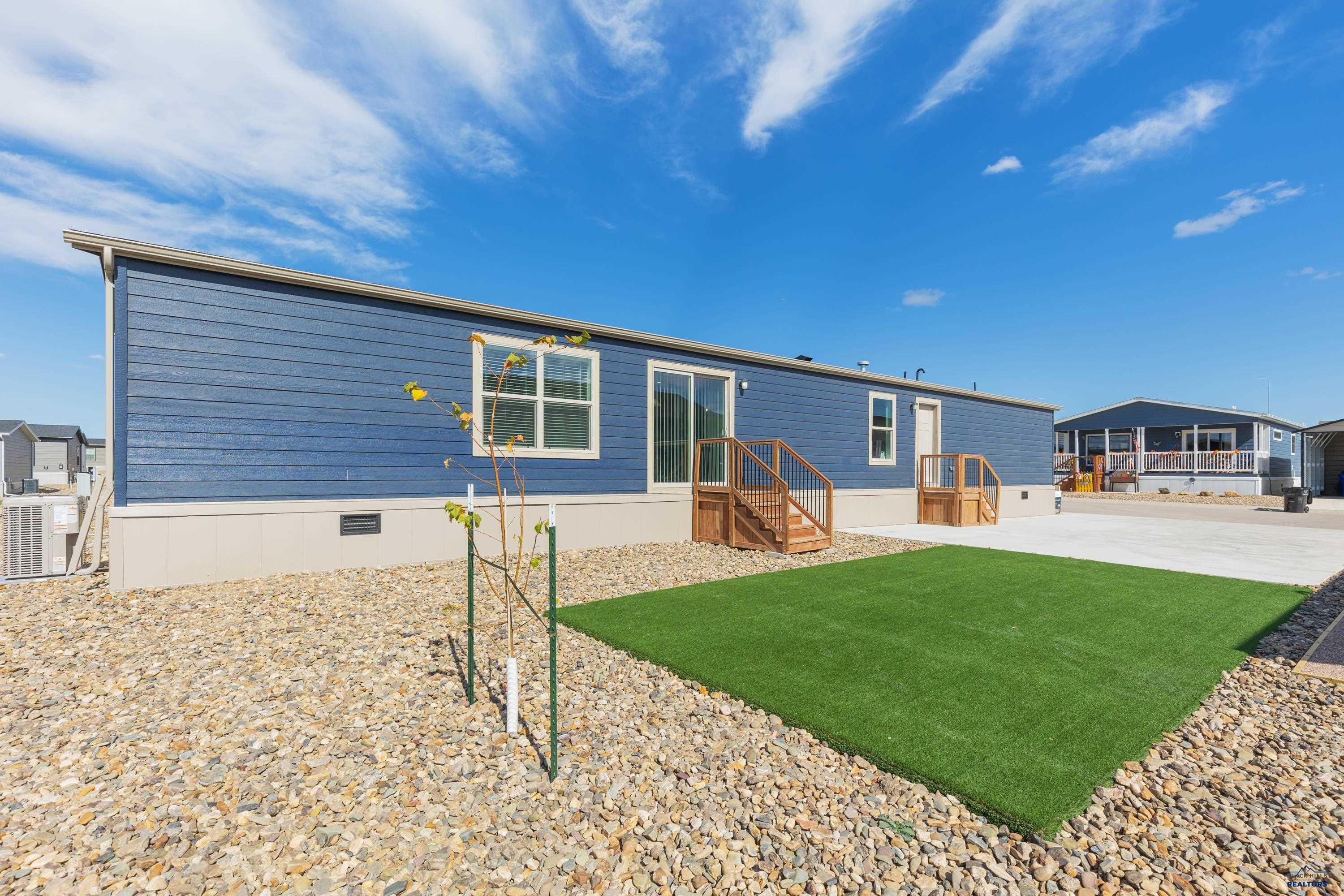 1717.103 E PHILADELPHIA