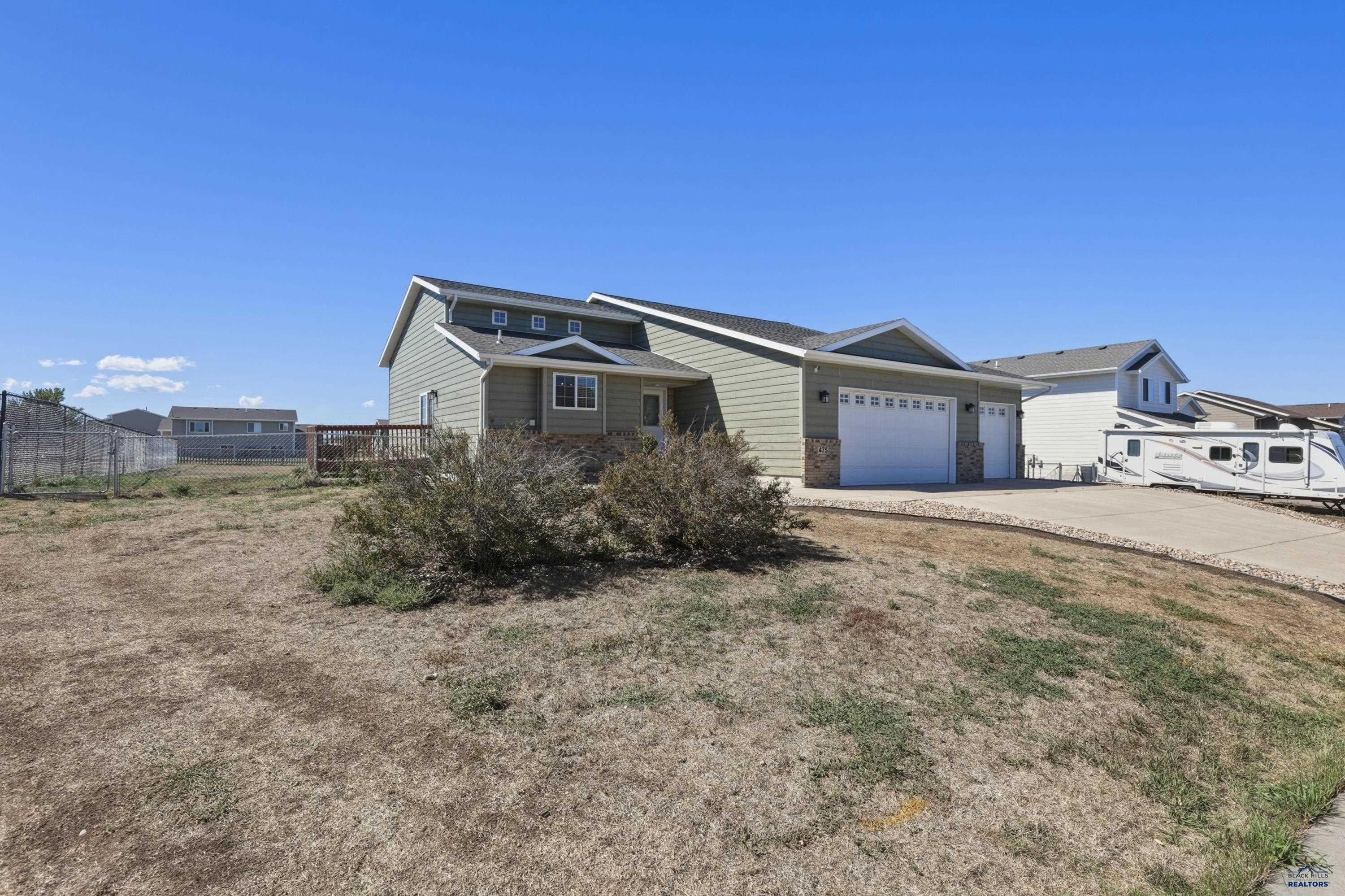 475 FREUDE LANE