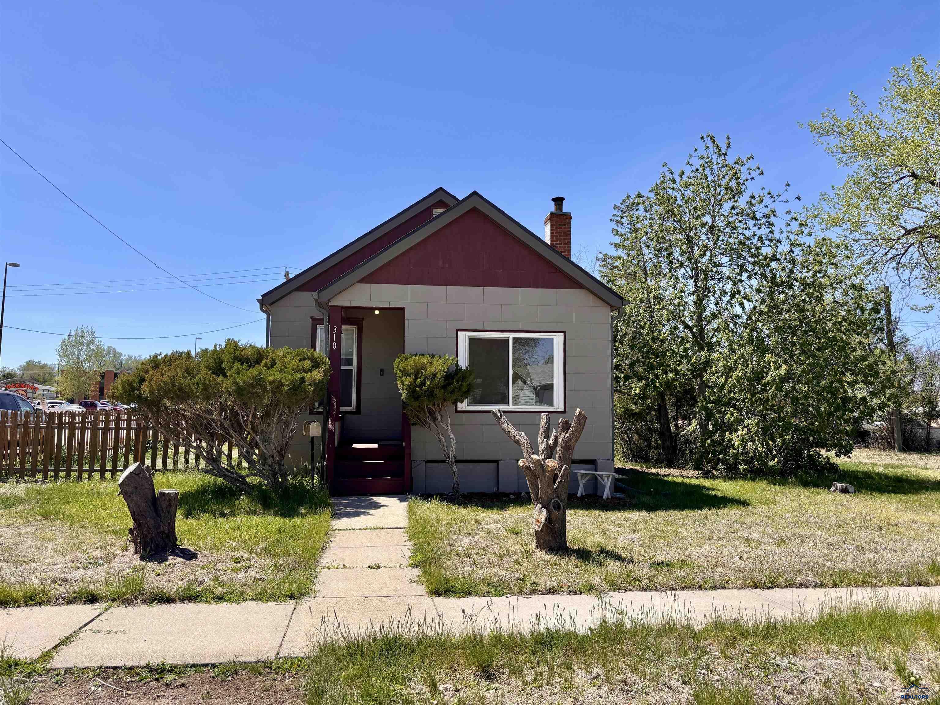 310 7TH AVE