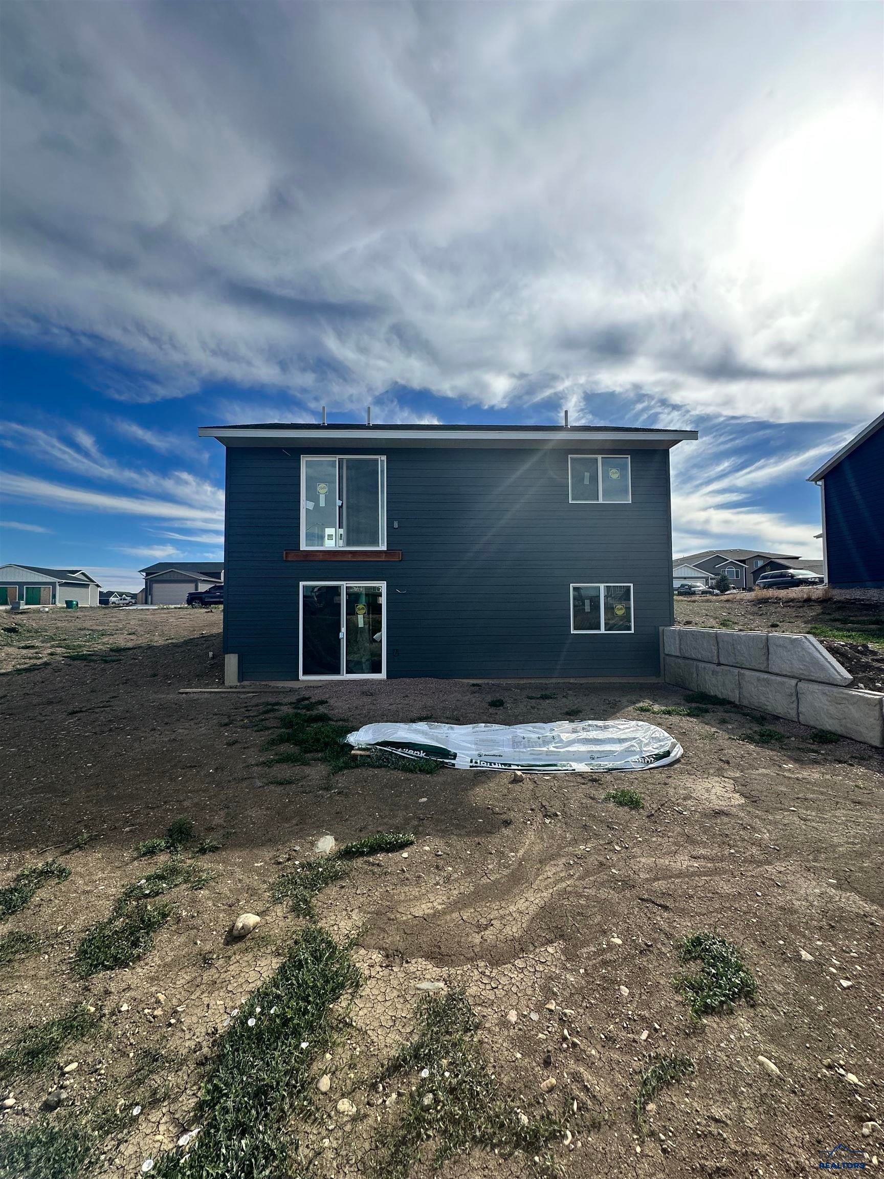 660 LIBERTY PARK DR