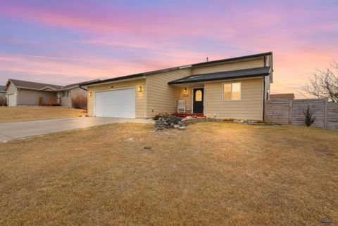 247 GRANDEUR LN Box Elder SD 57719