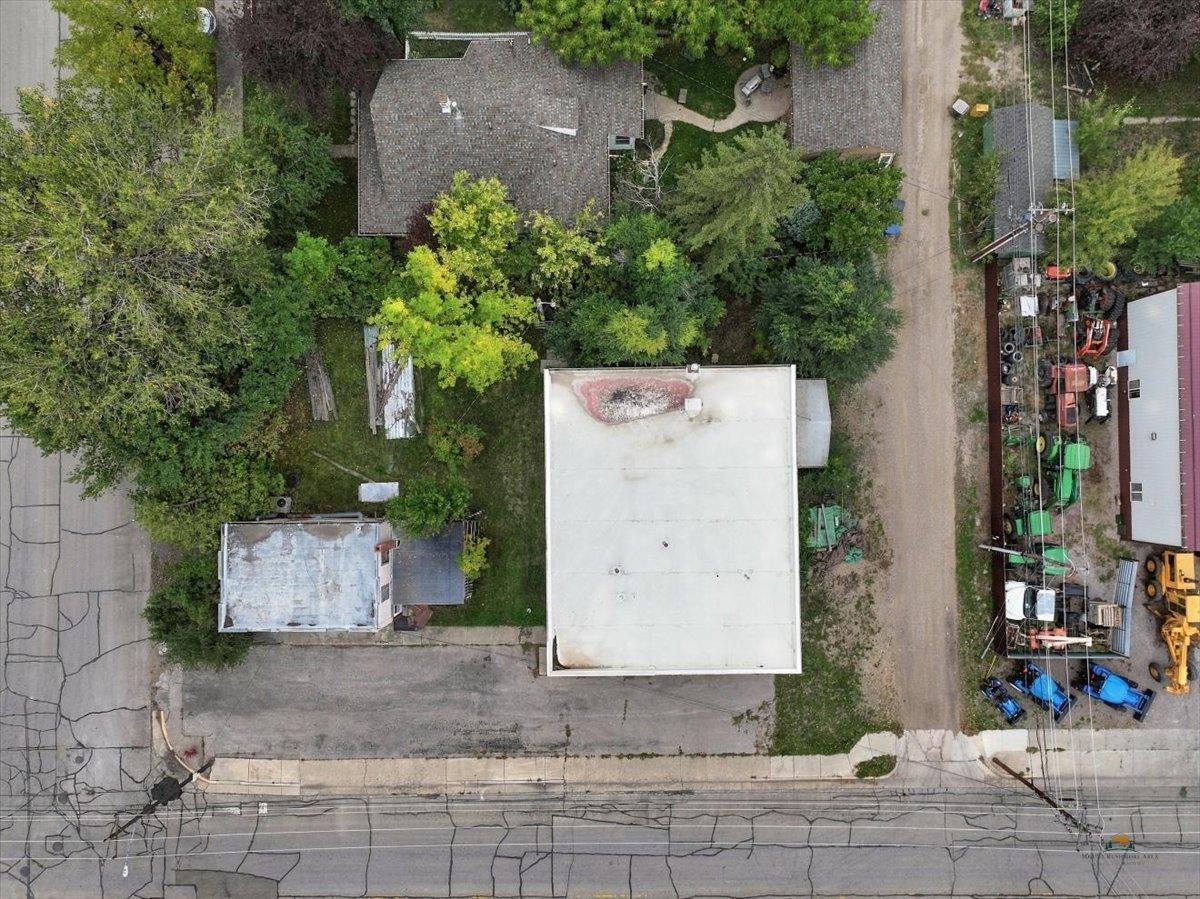 716 10TH AVE