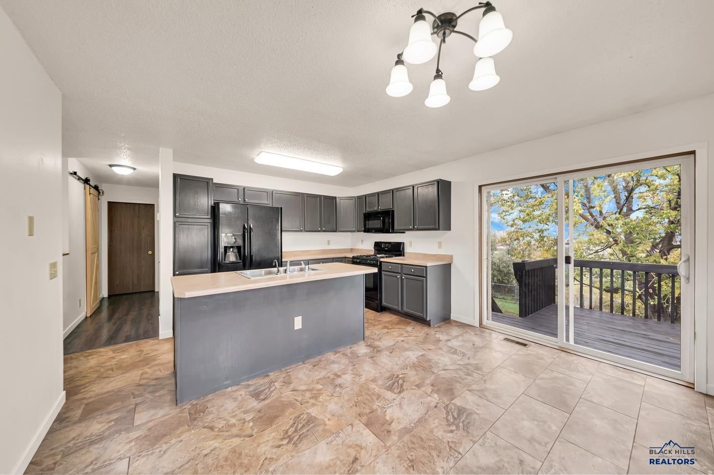 1240 RANGE VIEW CIR