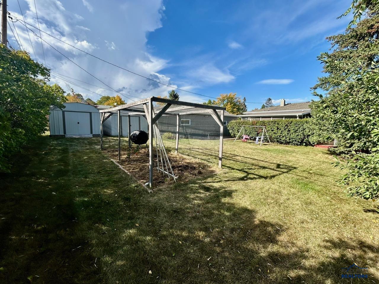 4825 WINDSOR DR