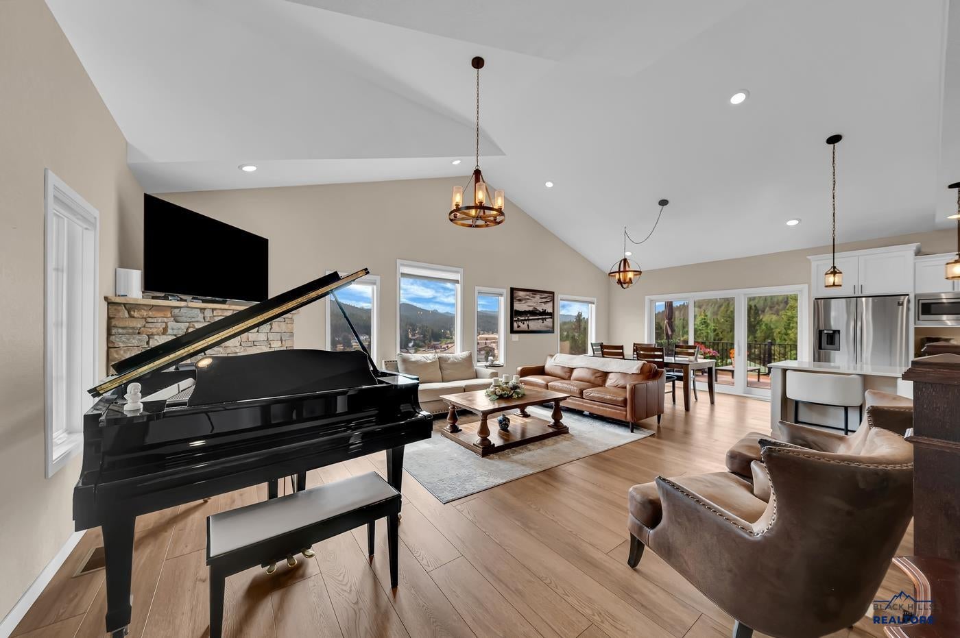 197 RAINBOW RIDGE CT