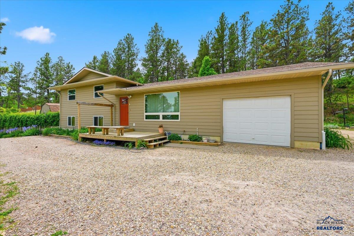 8933 RIDGE TRAIL