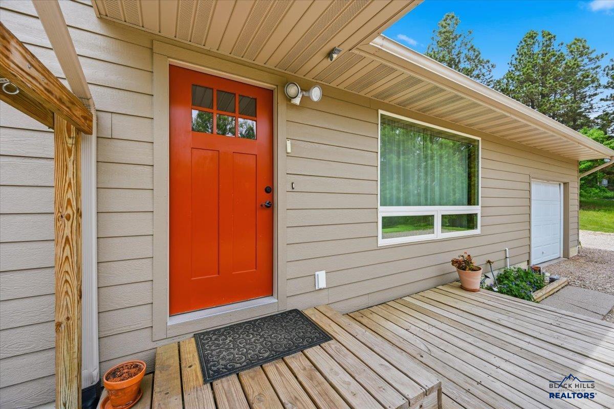 8933 RIDGE TRAIL
