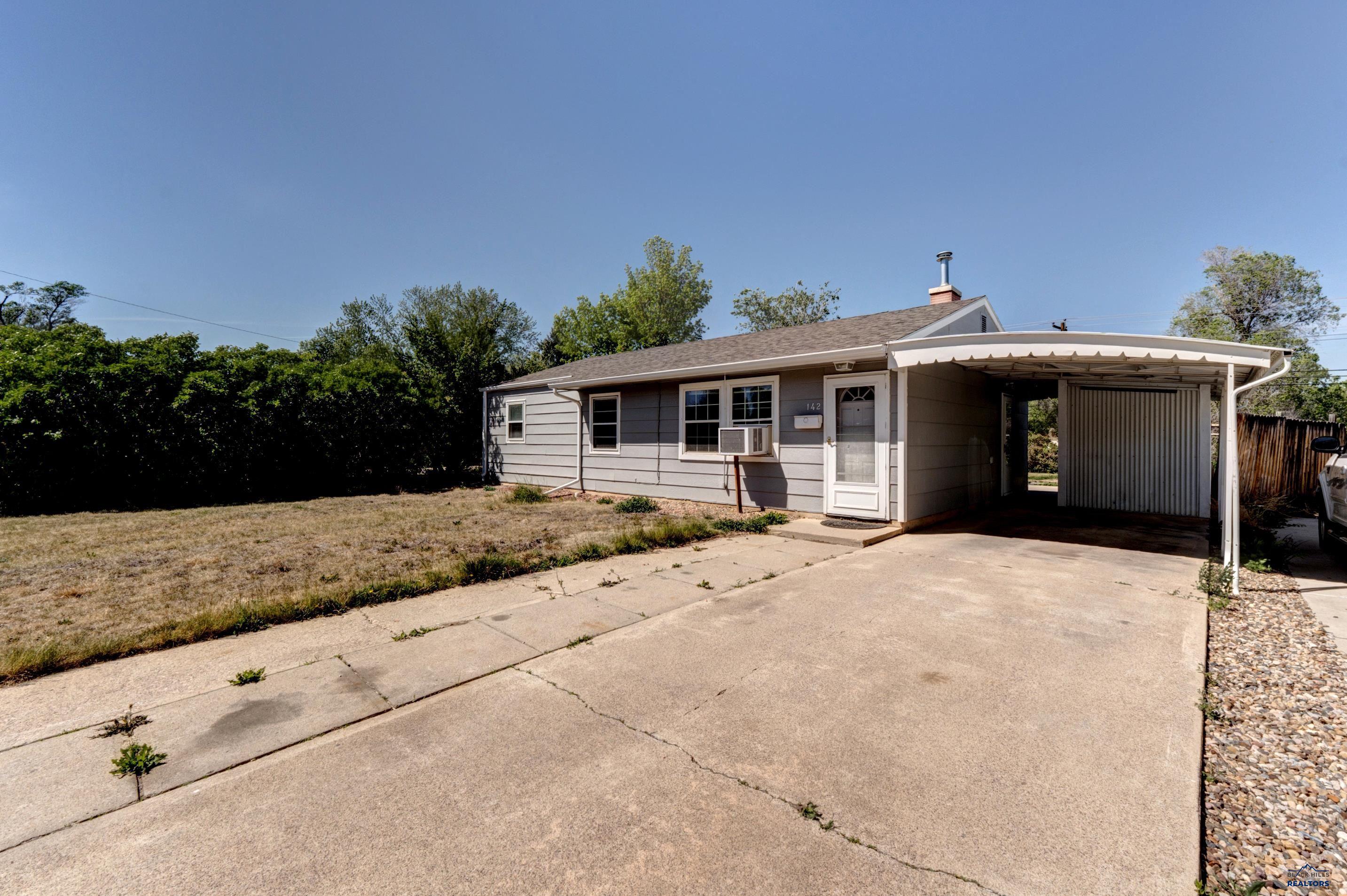 142 E MONTANA