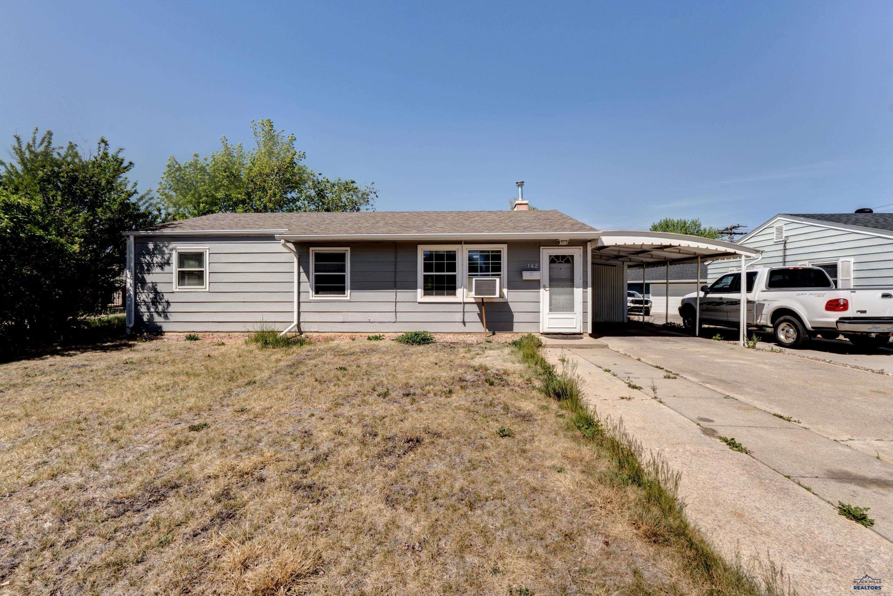 142 E MONTANA