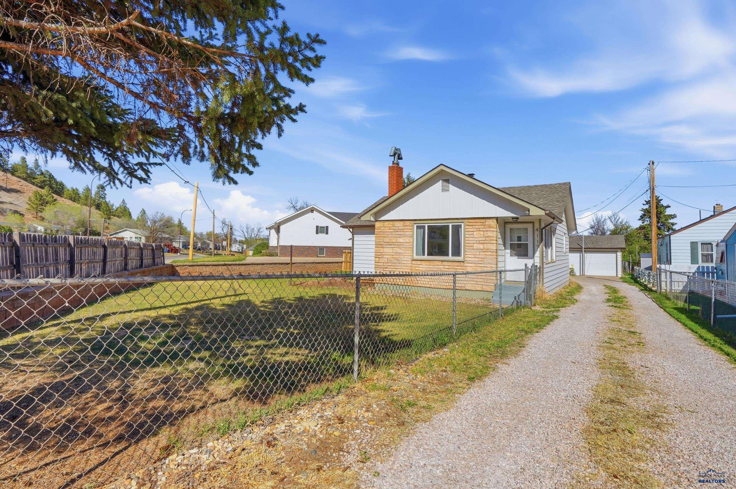 4117 CANYON LAKE DR