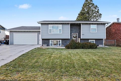 4425 DOLPHIN LN Rapid City SD 57701