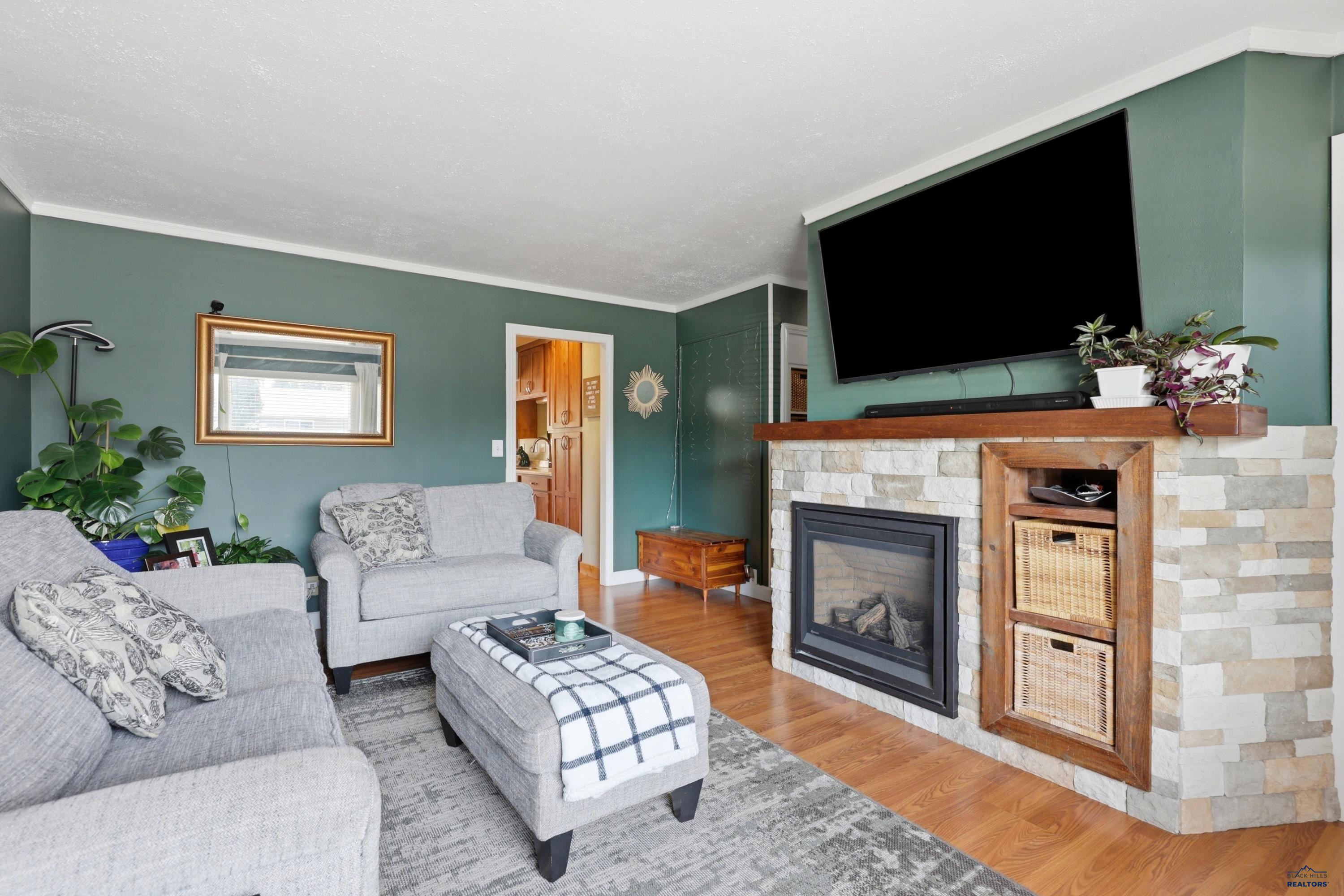 3518 BROOKSIDE DR