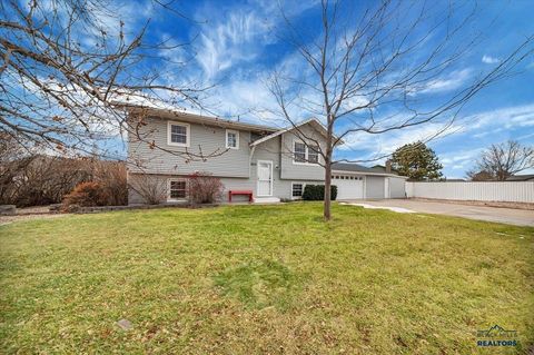 4613 HOGAN Rapid City SD 57703