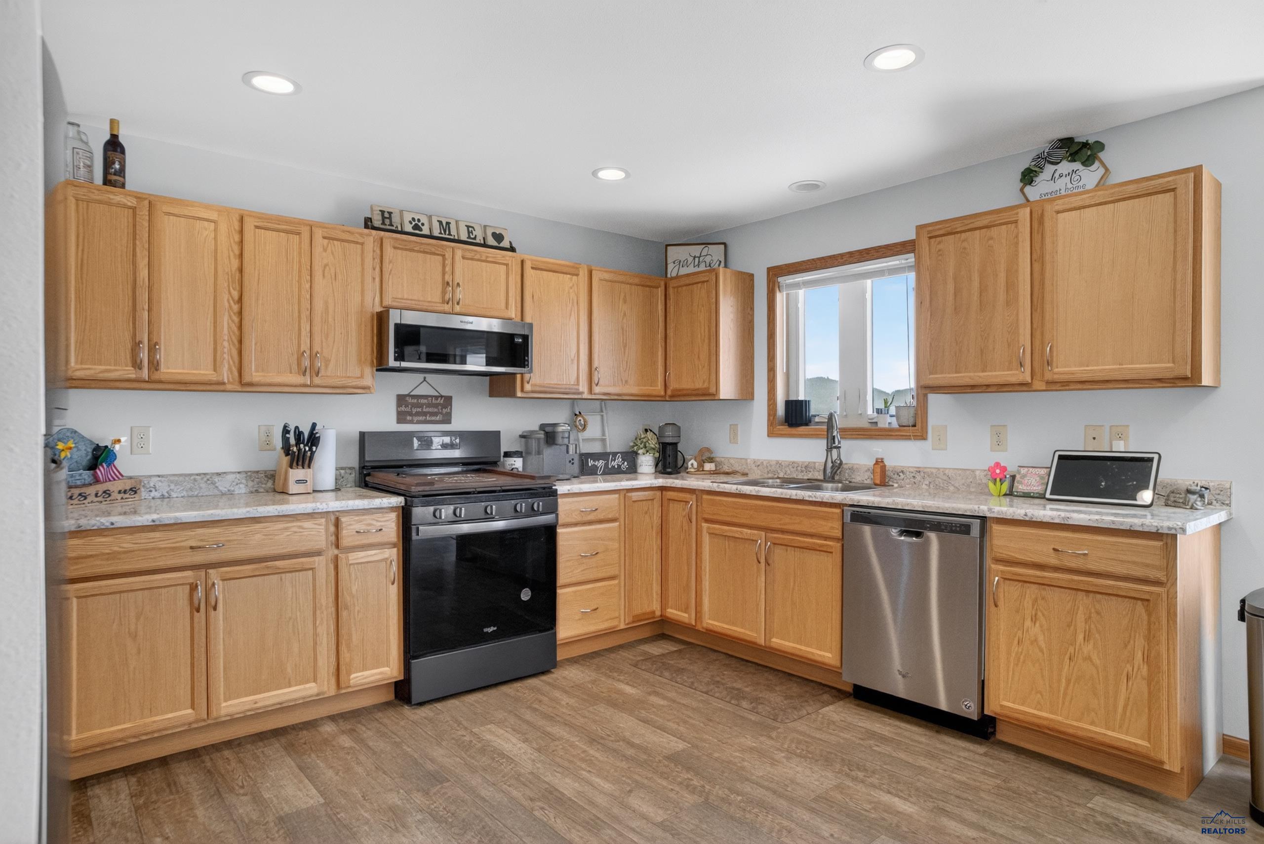 12929 SAPPHIRE LN