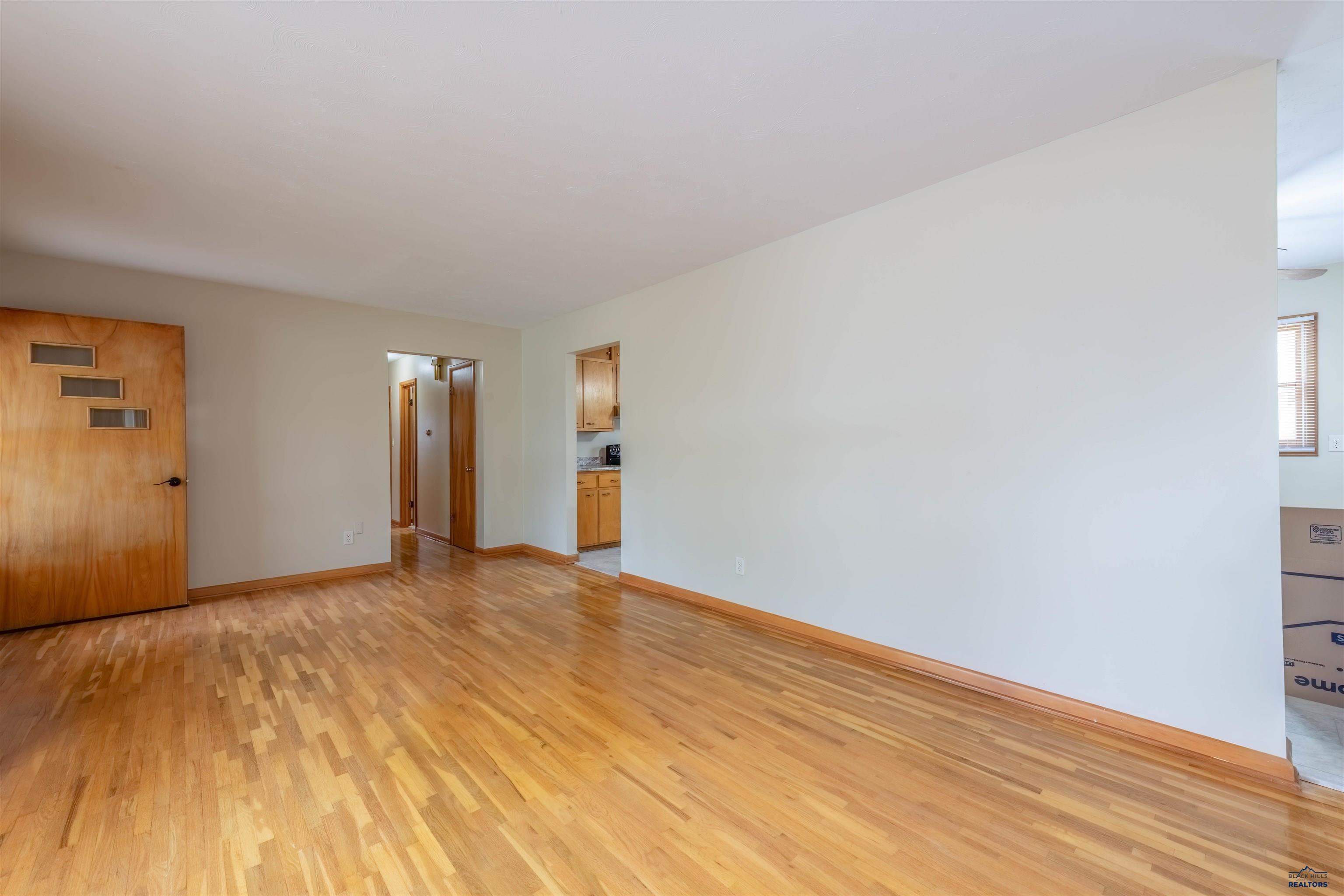 831 VAN BUREN