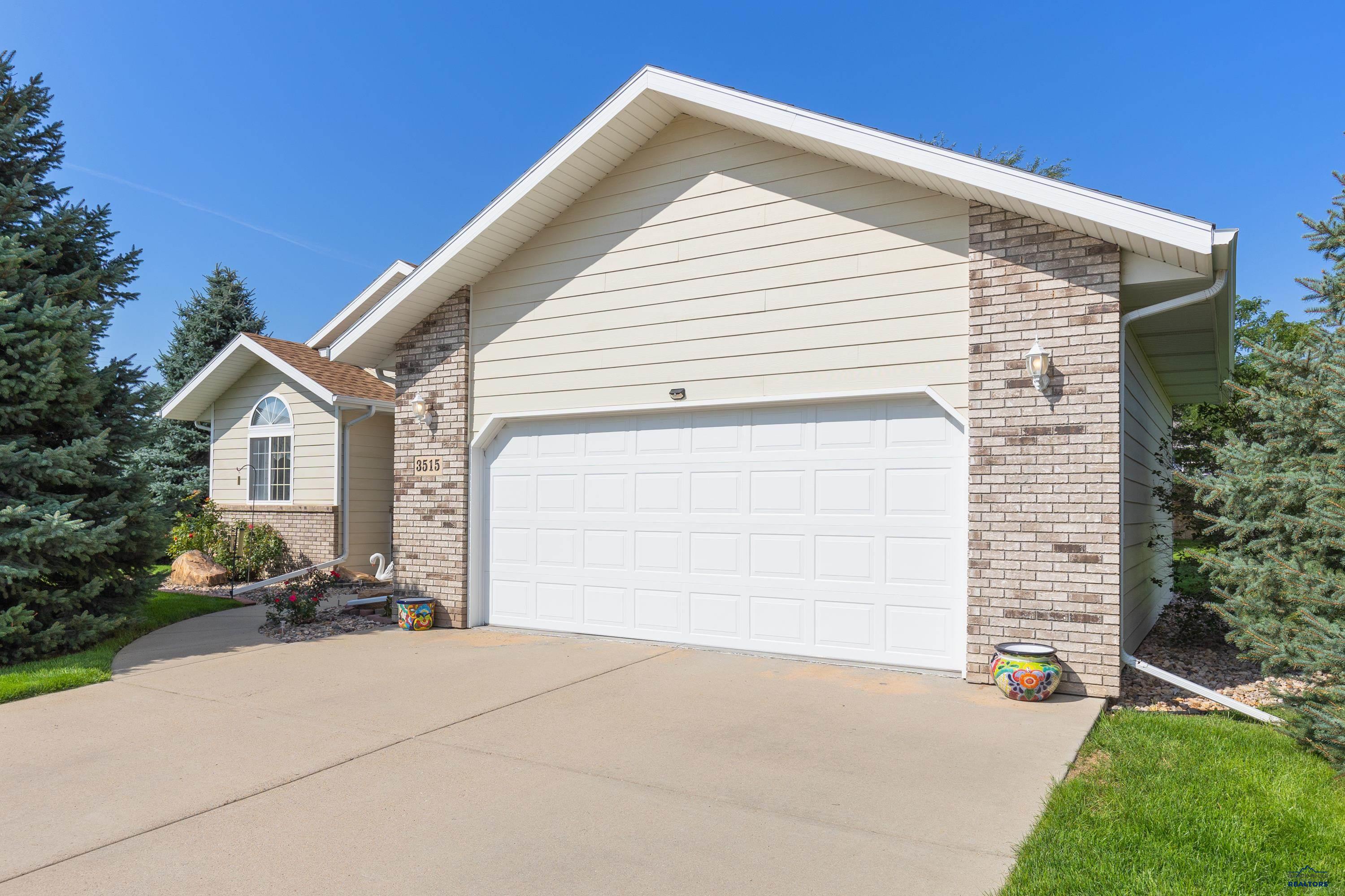 3515 MADDY ANNE CT