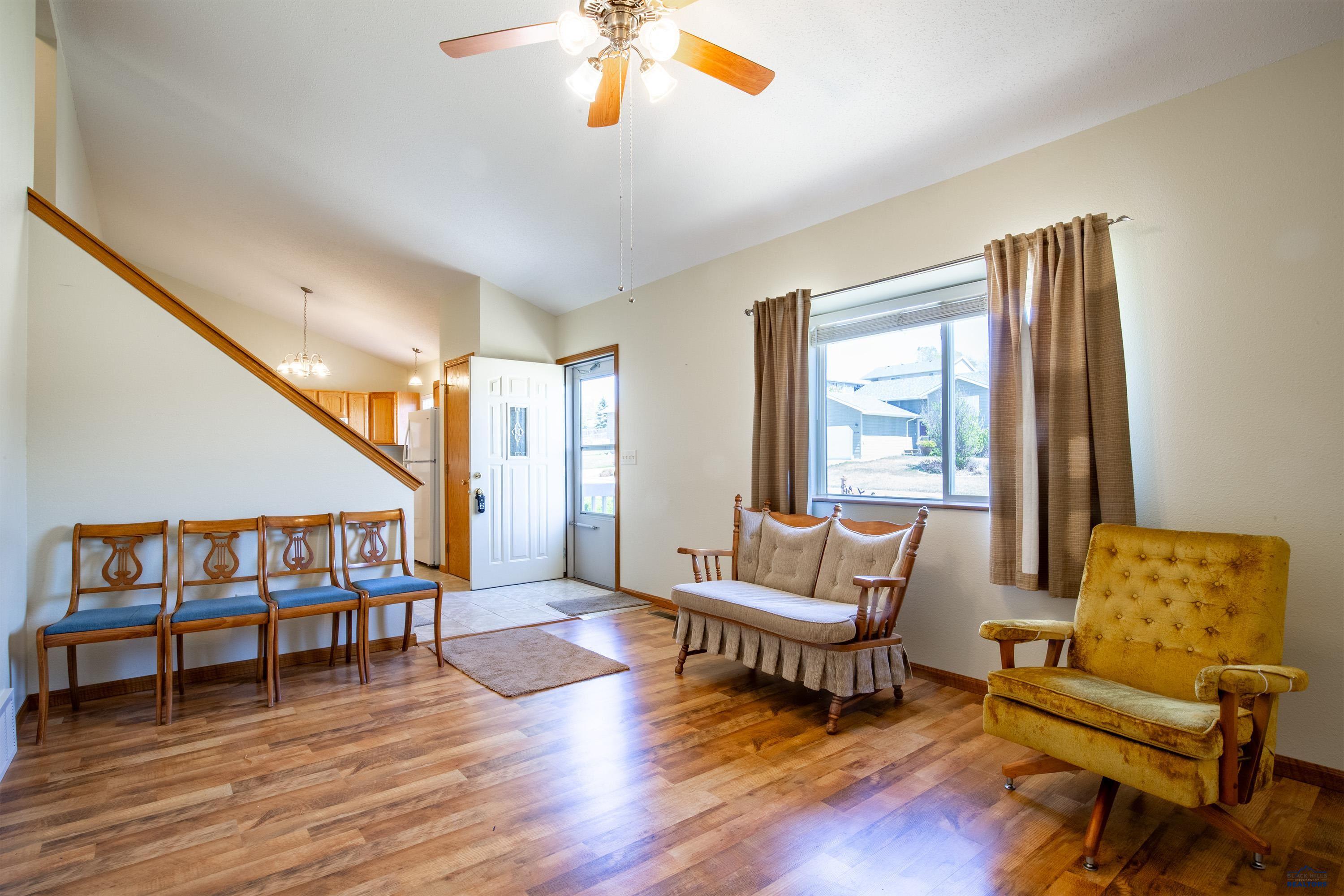 1279 PENNINGTON