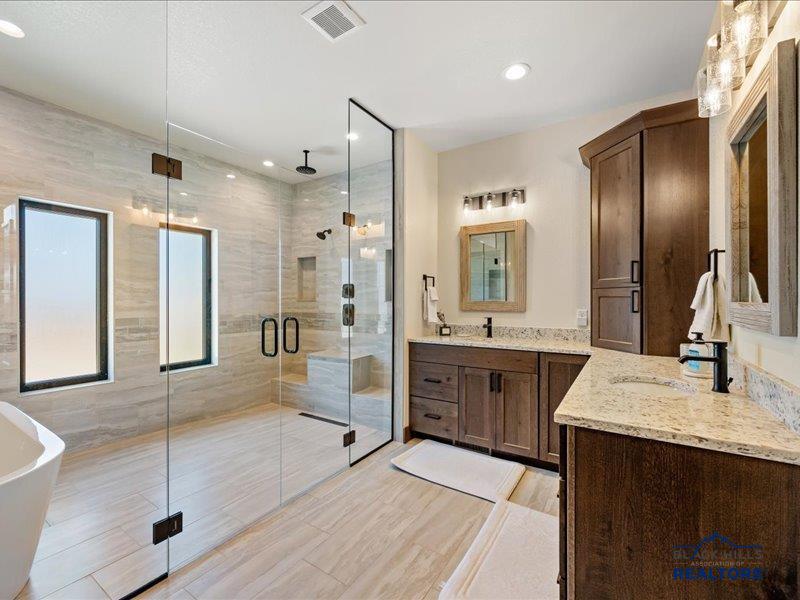 Lead, South Dakota, 57754, United States, ,5 BathroomsBathrooms,Residential,Active,2002332