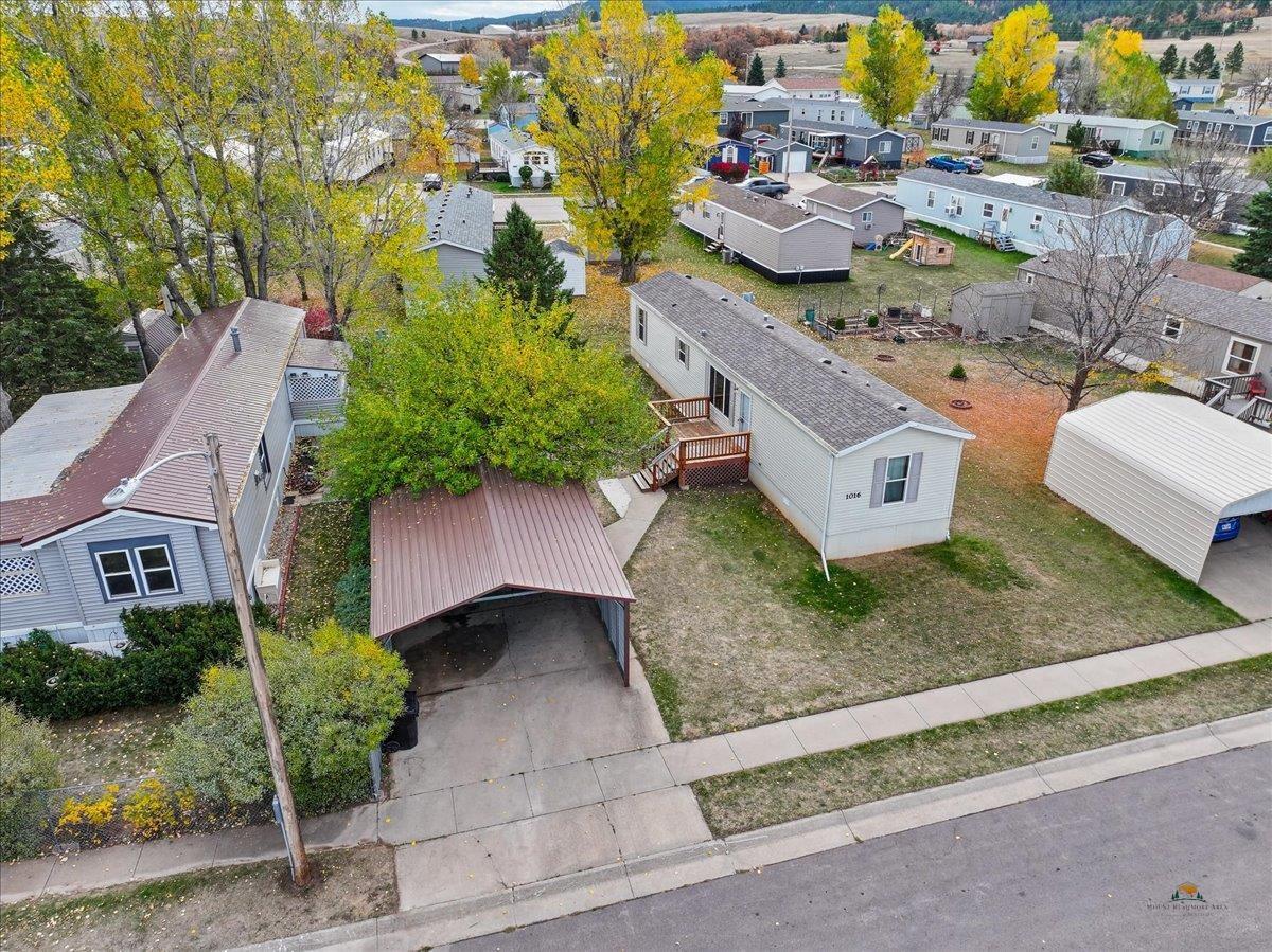 1016 ROUGHLOCK LN