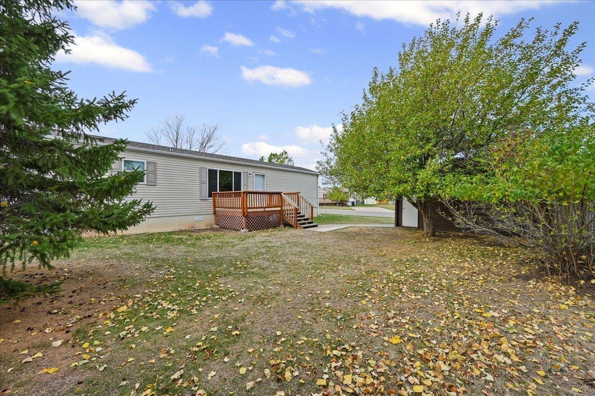 1016 ROUGHLOCK LN
