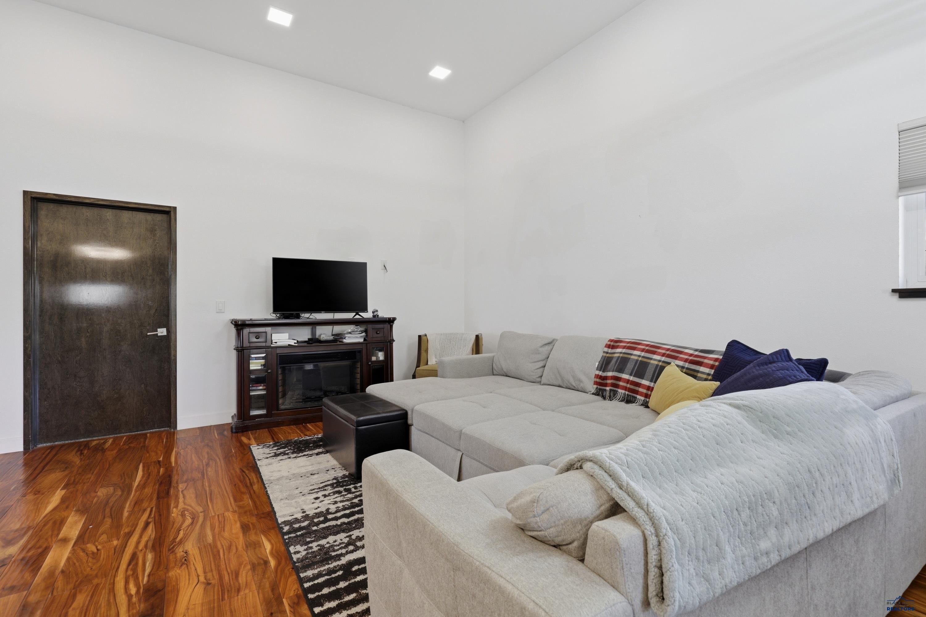 3148 CONSERVATION WAY
