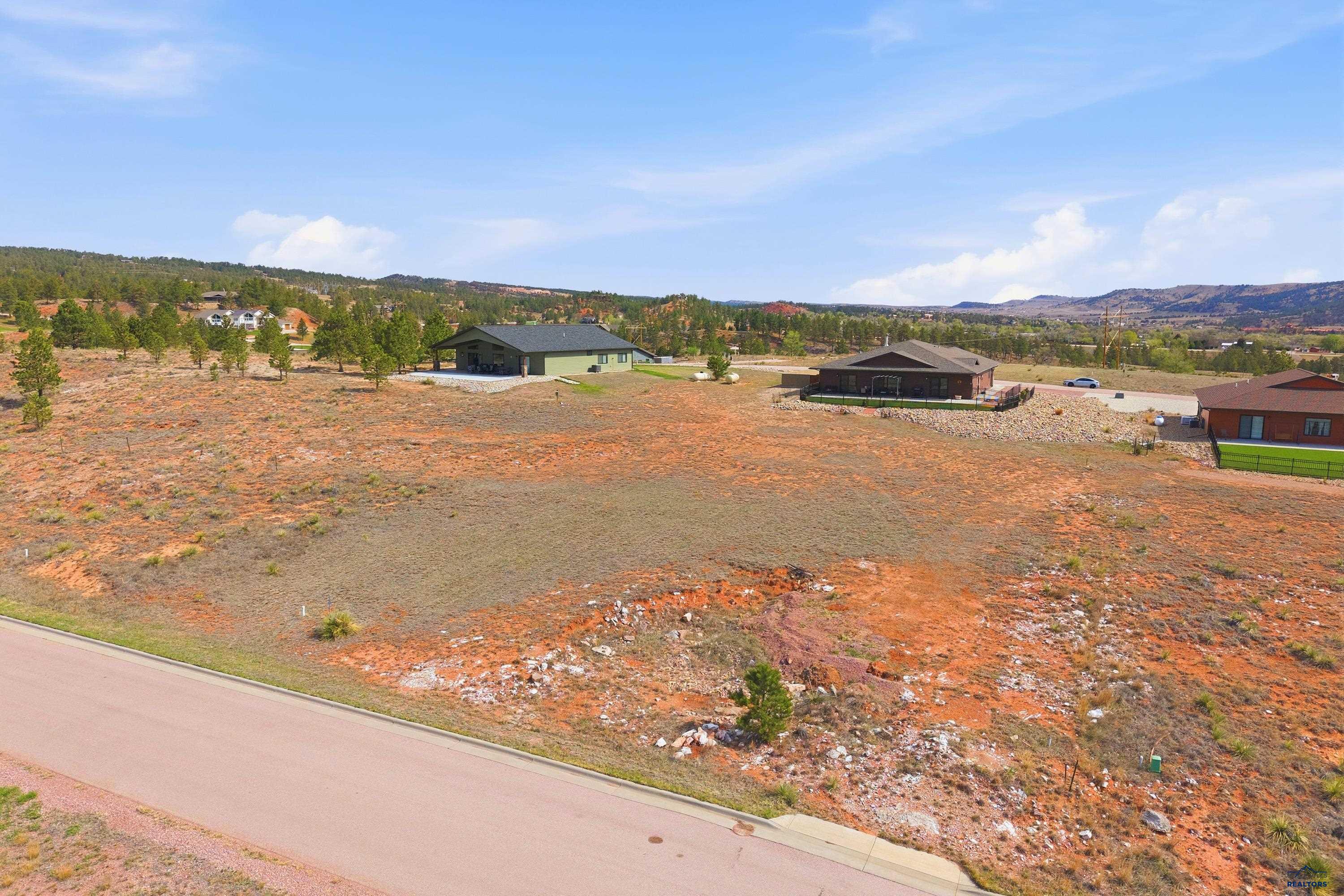 315 MEADOWLARK DR