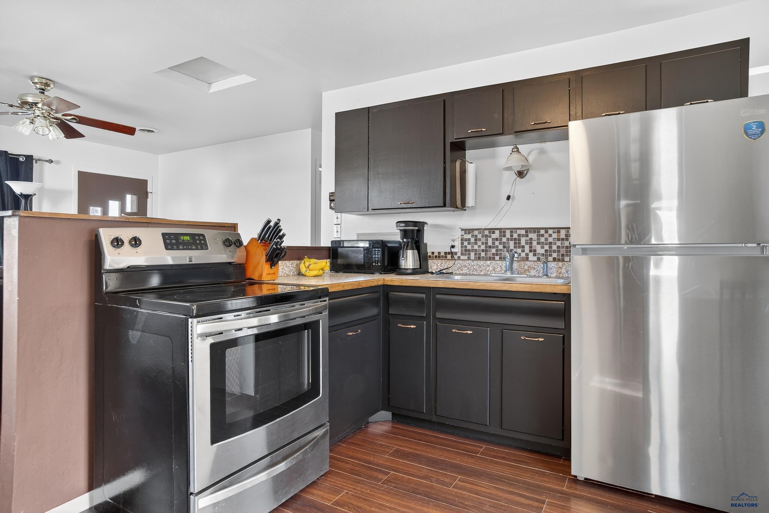 513 E DENVER
