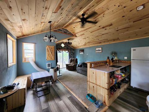 2317 WILSON AVE Hot Springs SD 57747