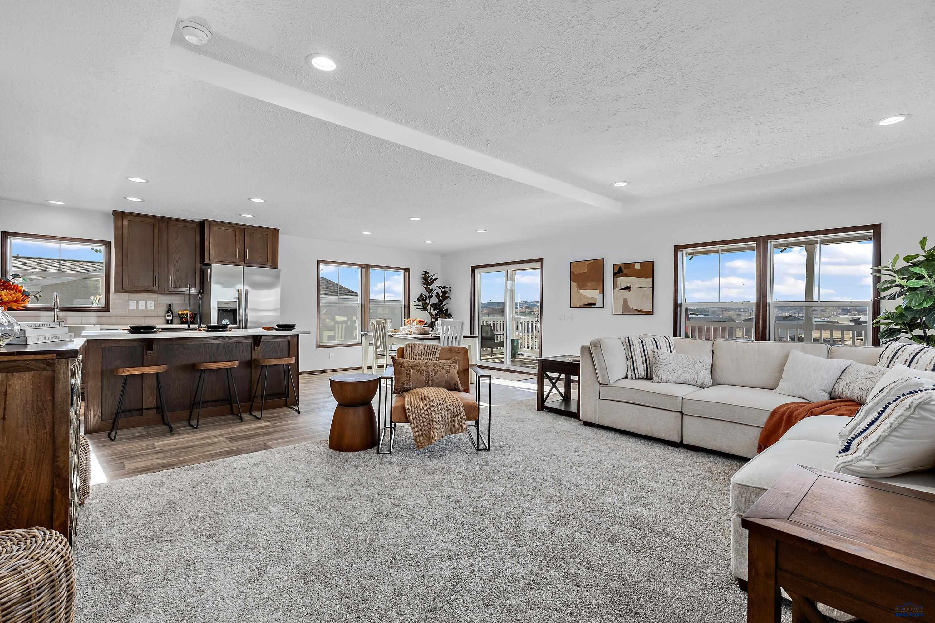 1717.80 E PHILADELPHIA