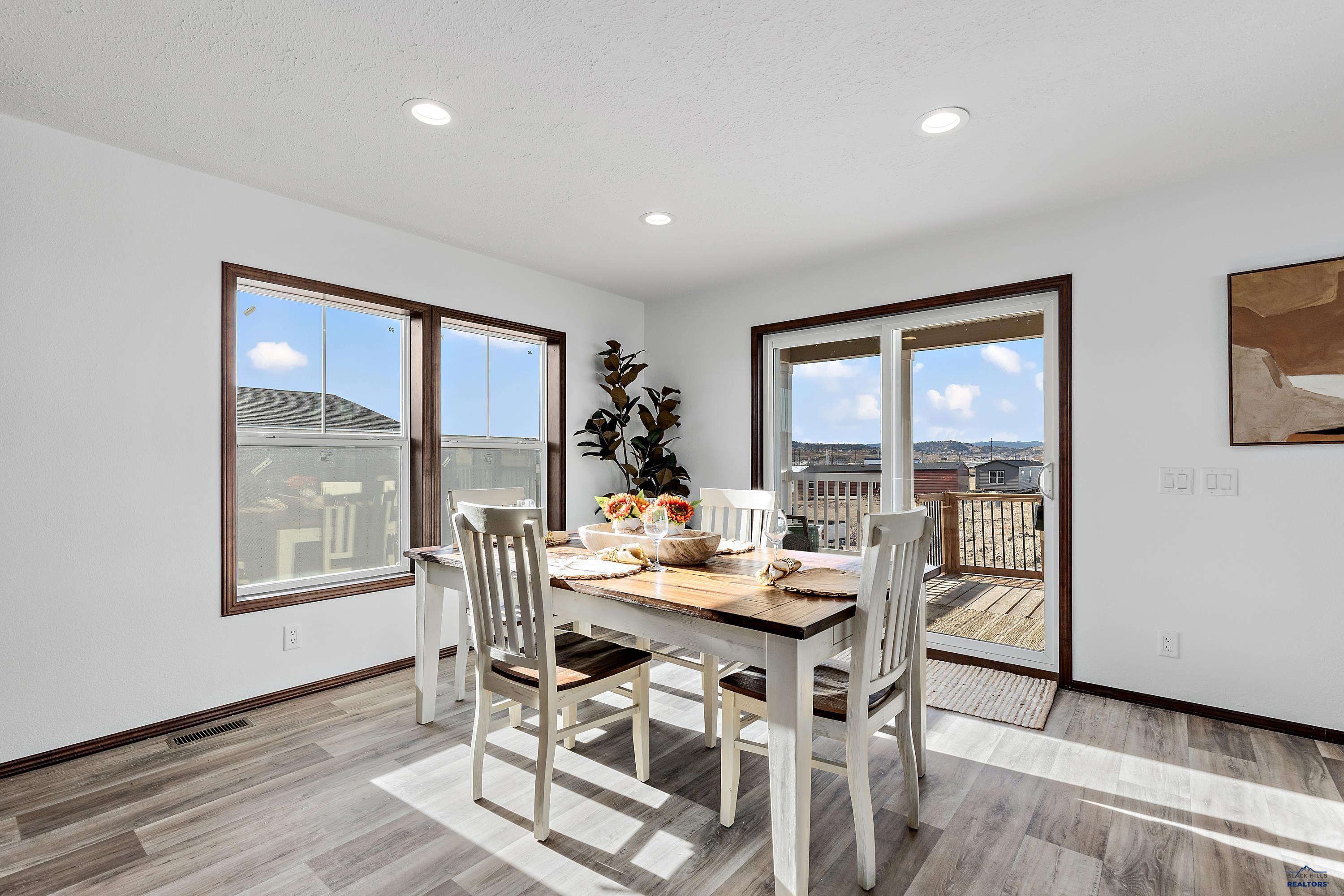 1717.80 E PHILADELPHIA