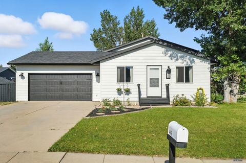 4406 THREE RIVERS DR Rapid City SD 57701
